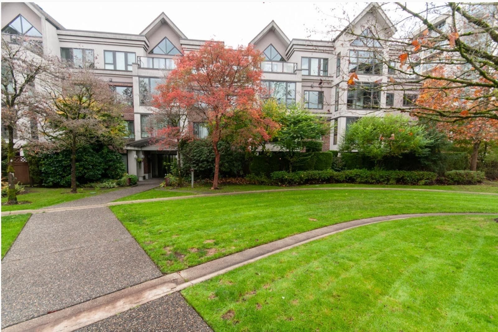 309 - 175 E 10th Street, North Vancouver