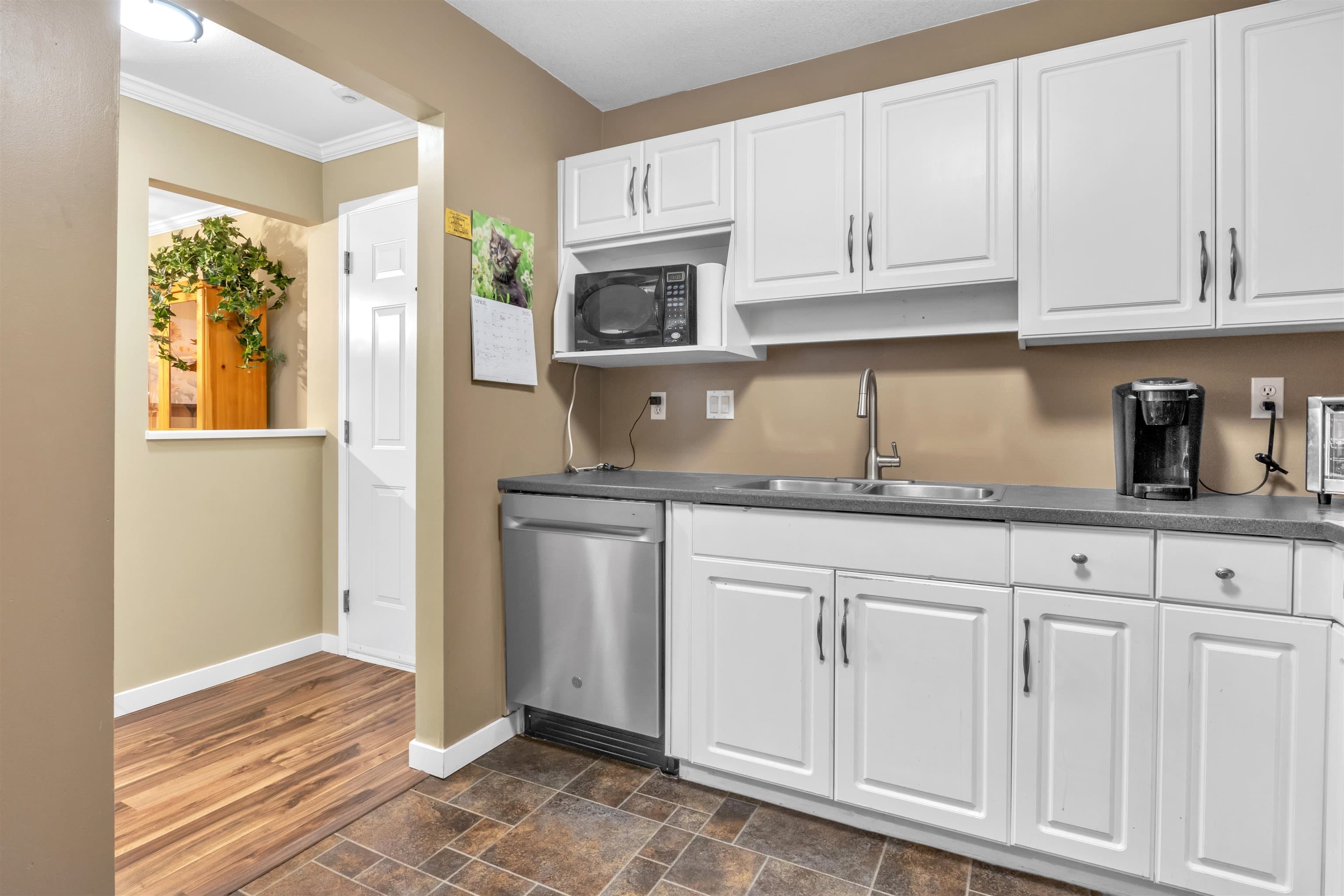 108 - 32044 Old Yale Road, Abbotsford, V2T 2C9 — photo 5