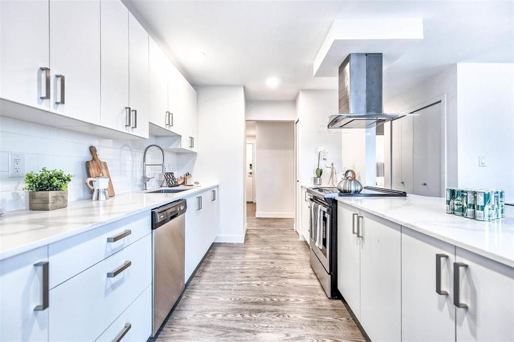 205 - 4625 Grange Street, Burnaby, V5H 1R1 — photo 2