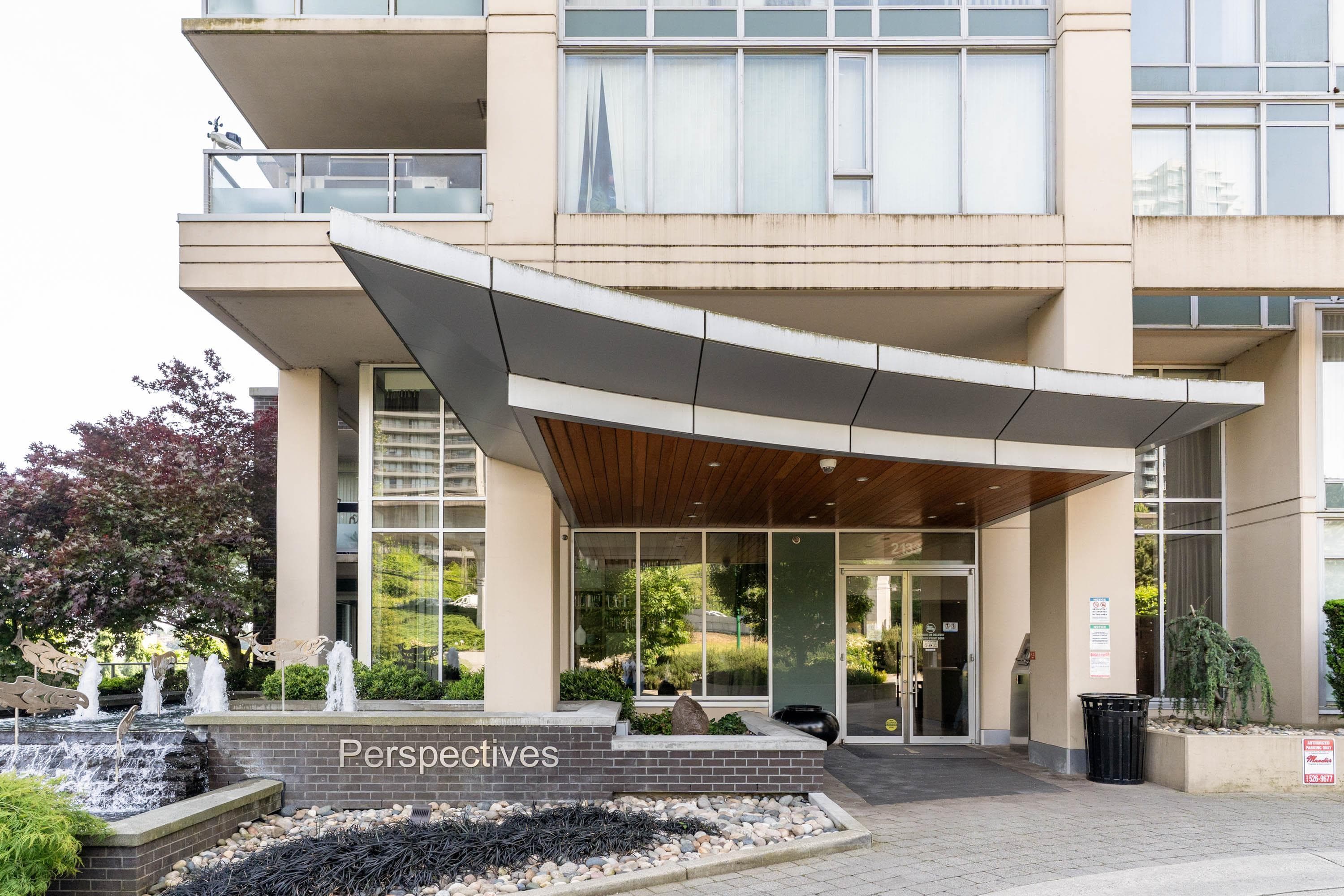 2201 - 2133 Douglas Road, Burnaby, V5C 0E9 — photo 3