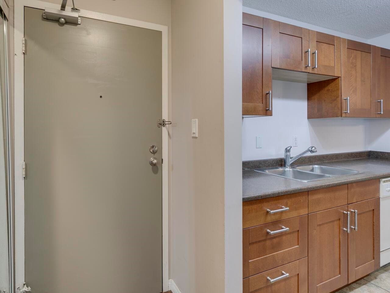 208 - 275 W 2nd Street, North Vancouver, V7M 1C9 — photo 3