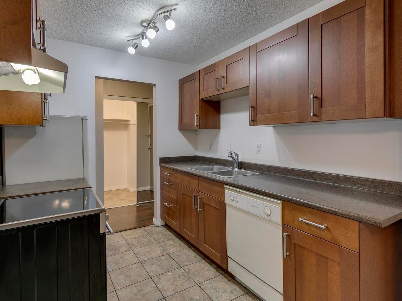 208 - 275 W 2nd Street, North Vancouver, V7M 1C9 — photo 5
