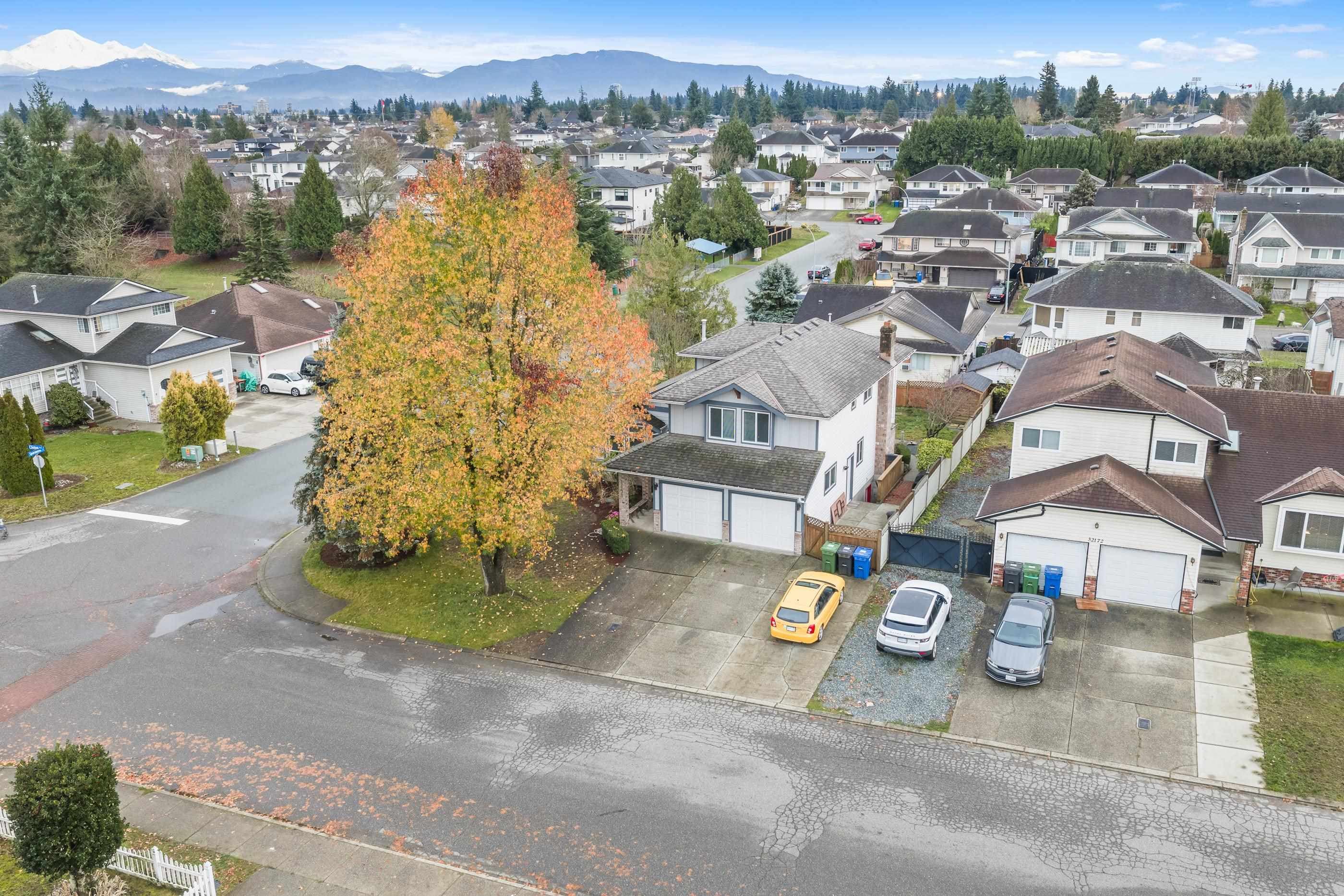 32178 Clinton Avenue, Abbotsford, V2T 5B5 — photo 4