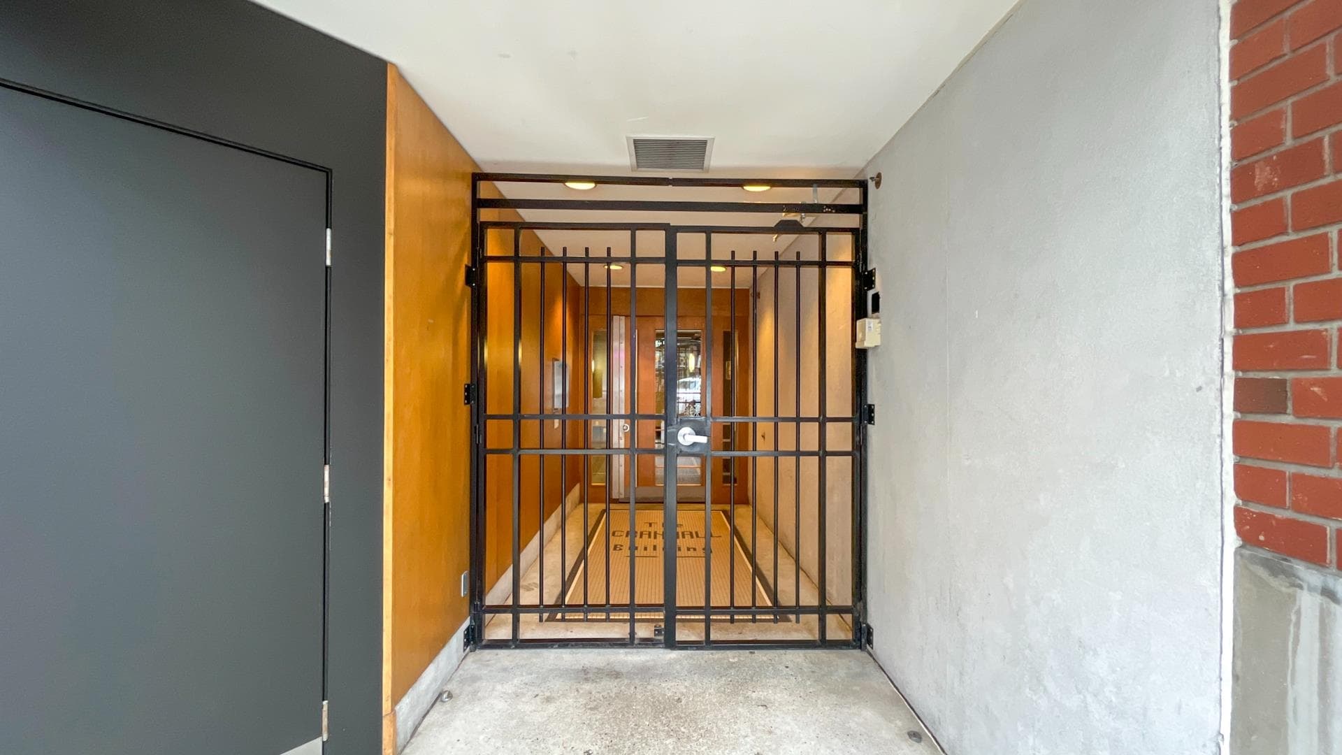 306 - 1072 Hamilton Street, Vancouver, V6B 2R9 — photo 3