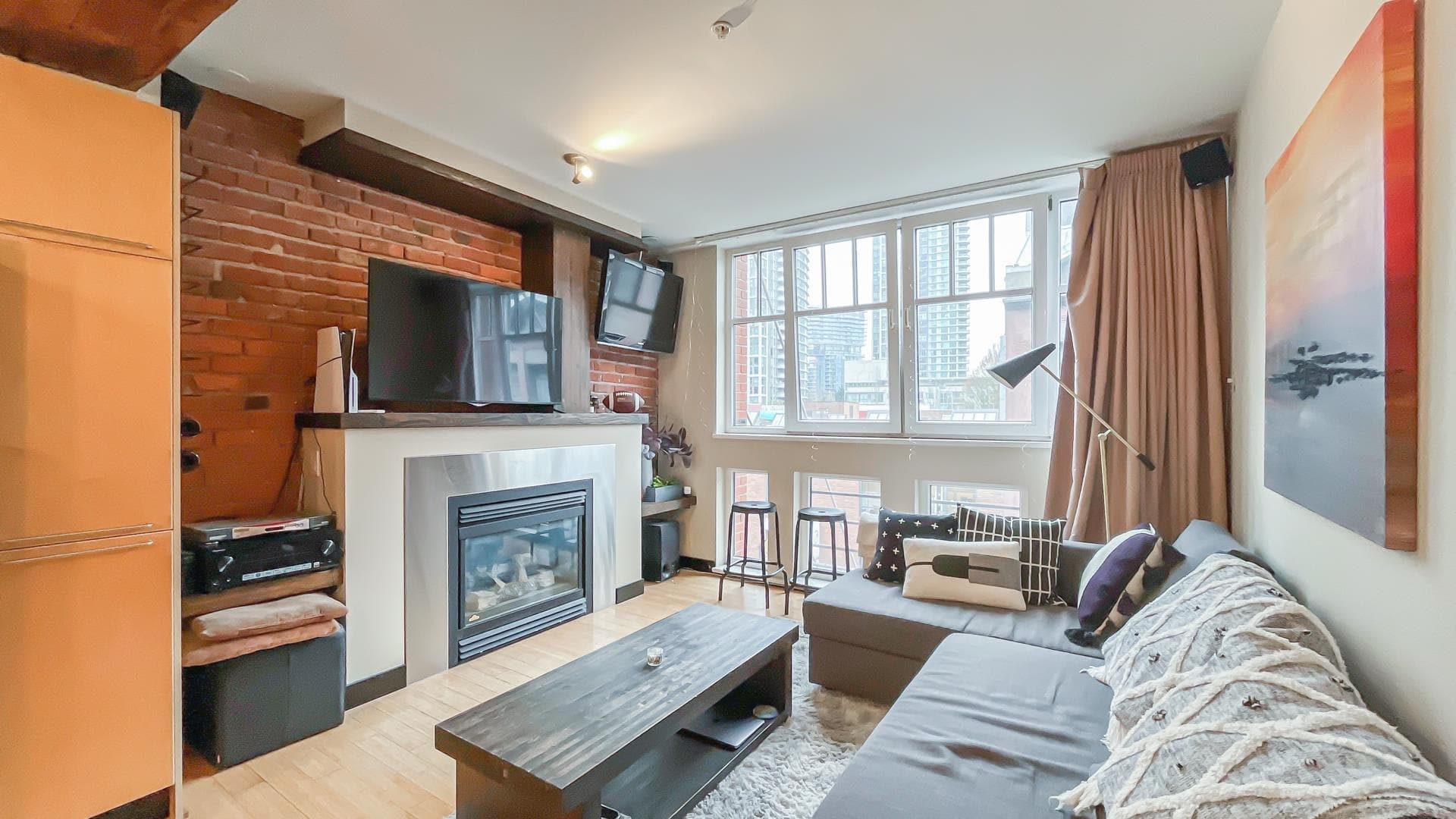 306 - 1072 Hamilton Street, Vancouver, V6B 2R9 — photo 5