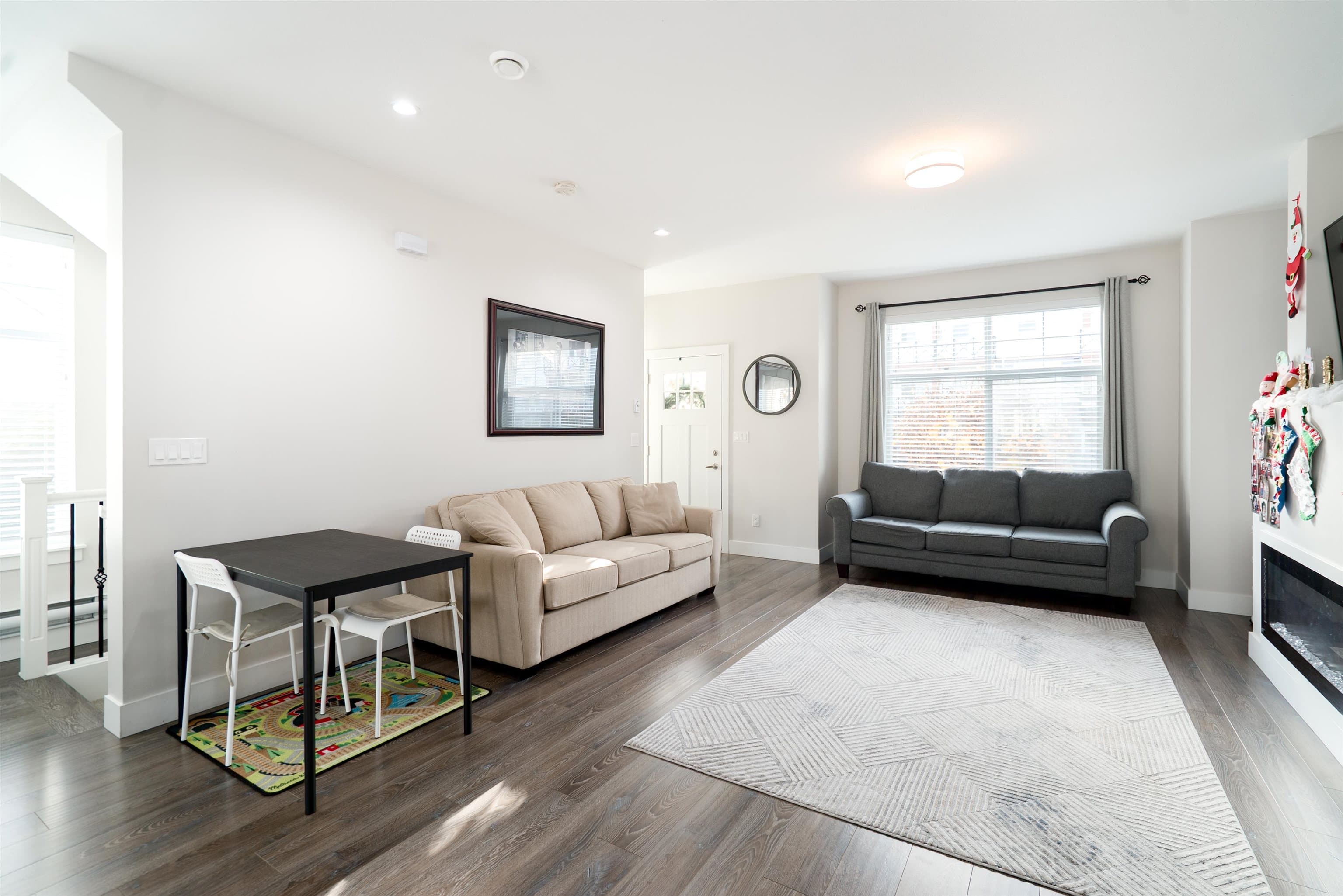 57 - 14541 Winter Crescent, Surrey, V4P 0G5 — photo 4