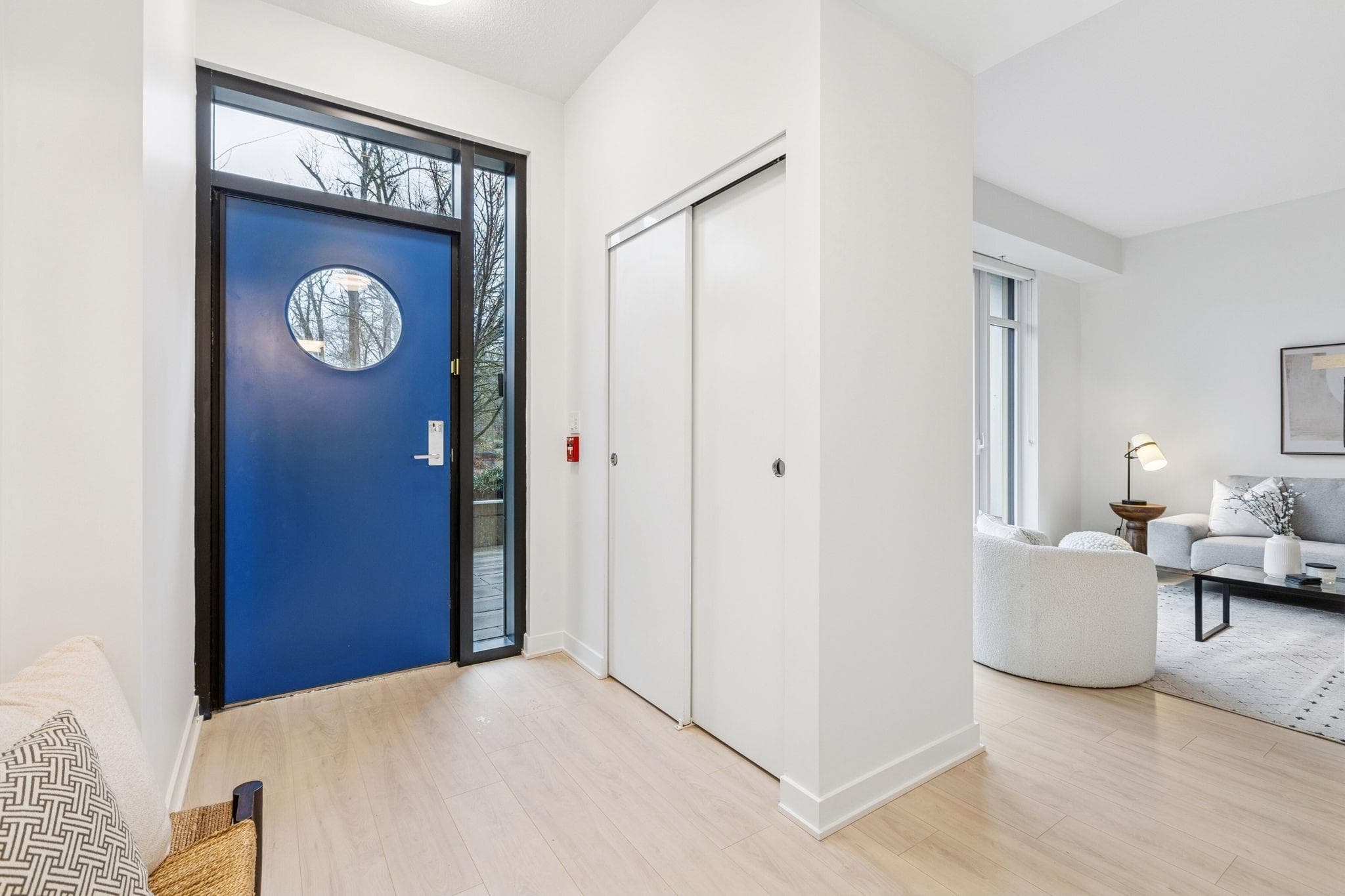 TH1431 Hunter Street, North Vancouver, V7J 1H3 — photo 2
