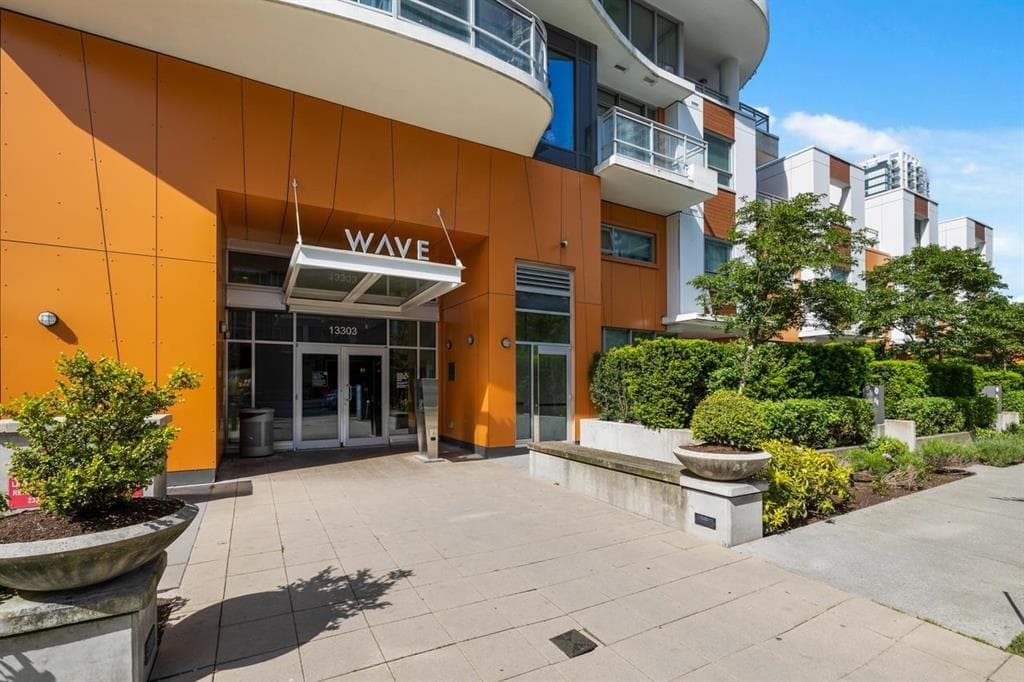 2306 - 13303 Central Avenue, Surrey, V3T 0K6 — photo 3