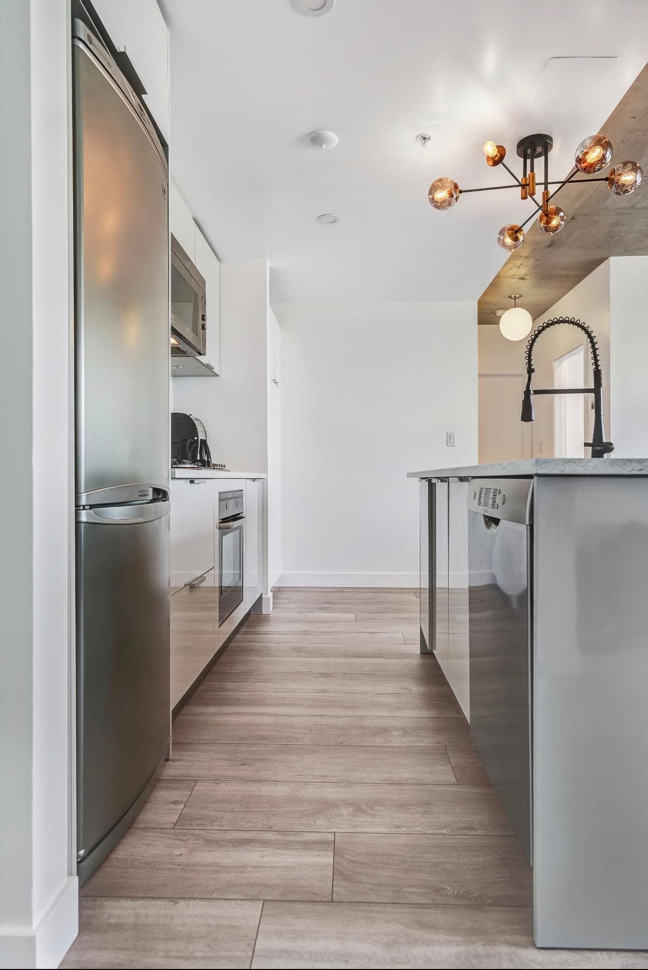 2401 - 128 W Cordova Street, Vancouver, V6B 0G5 — photo 2