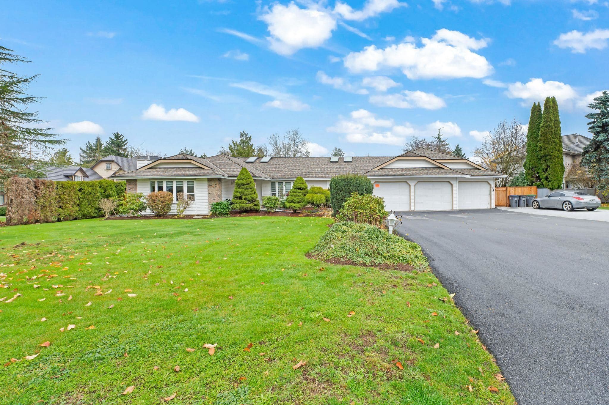 15435 Killarney Place, Surrey