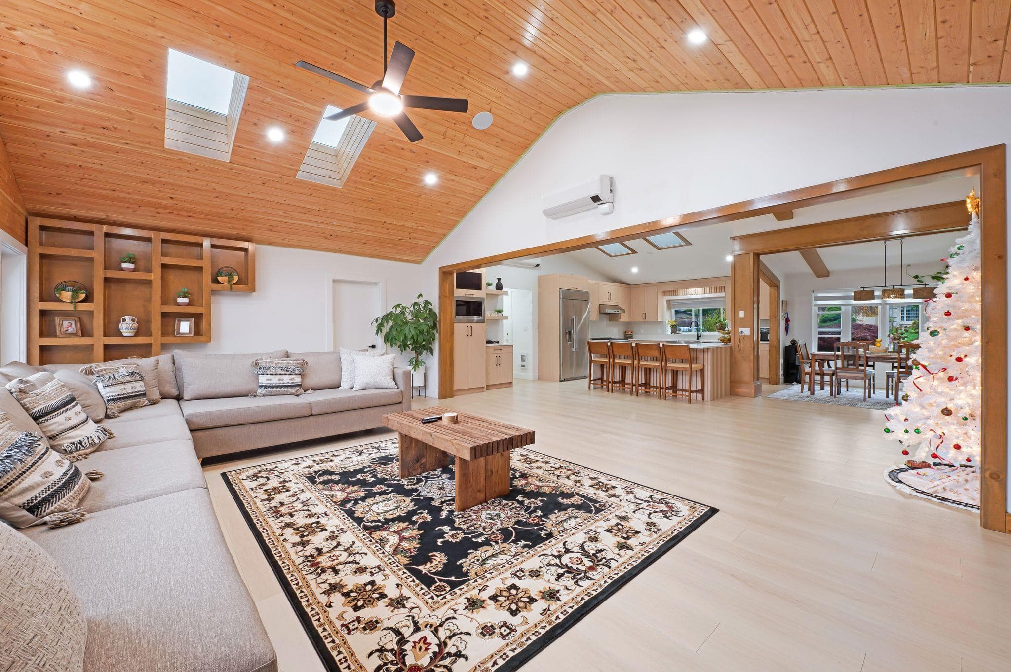 15435 Killarney Place, Surrey, V3S 7G9 — photo 4