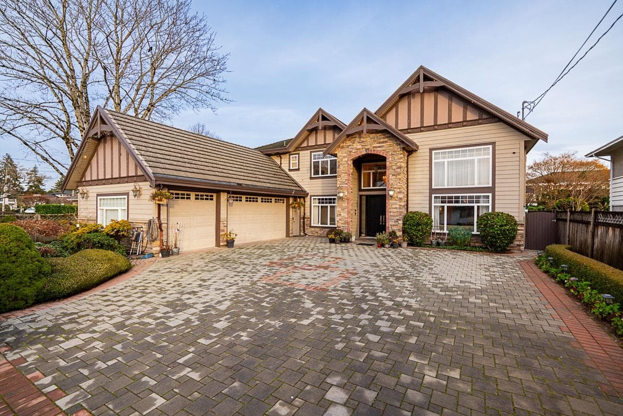 8800 Moore Road, Richmond