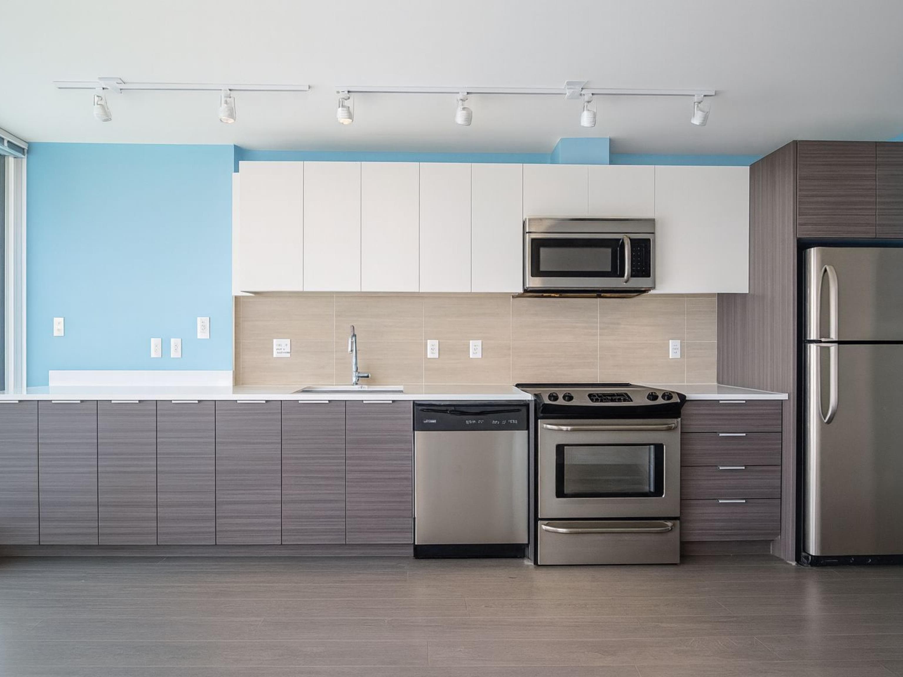 606 - 13303 Central Avenue, Surrey, V3T 0K6 — photo 4
