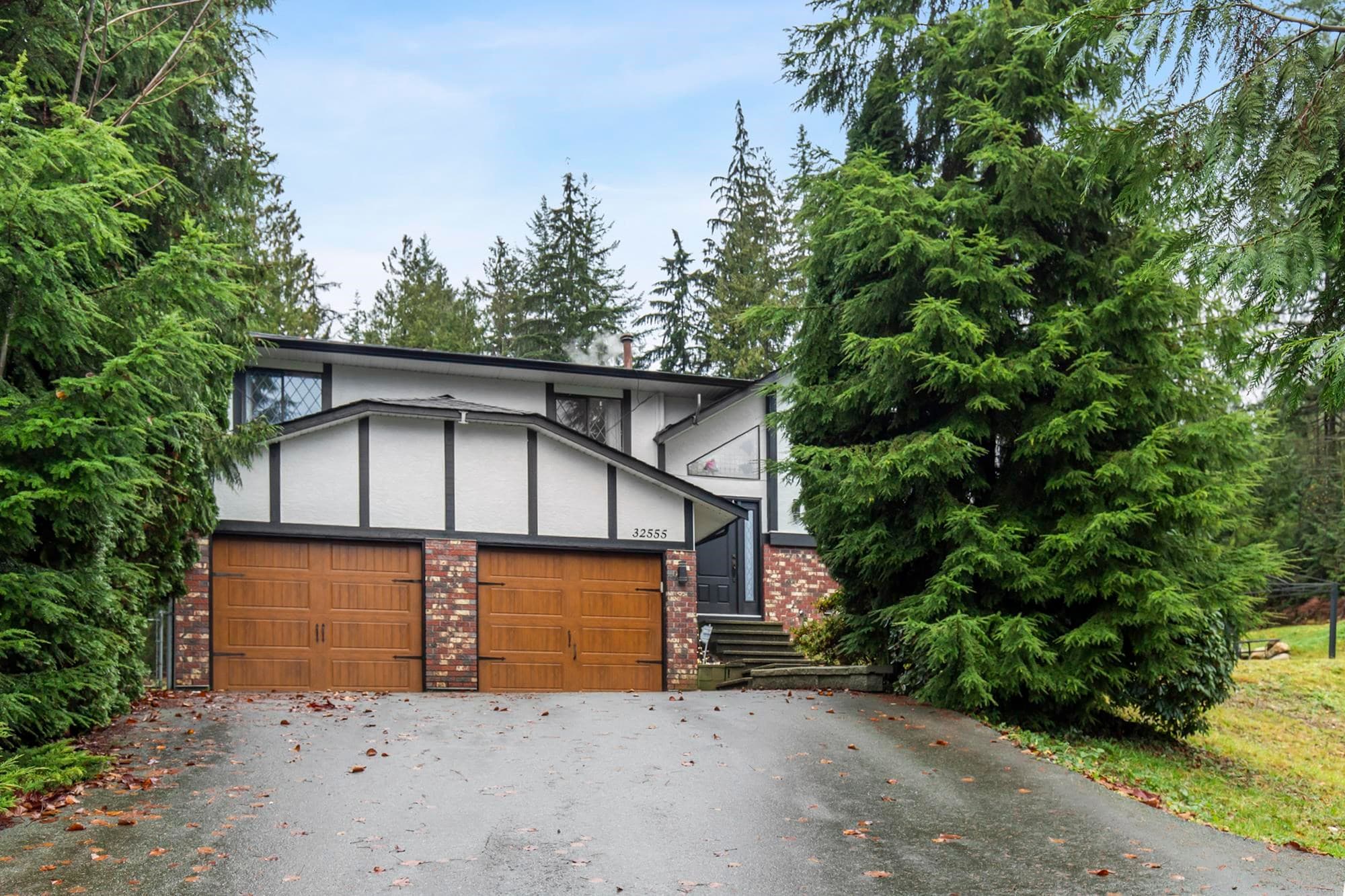 32555 Richards Avenue, Mission, V2V 7E6 — photo 1