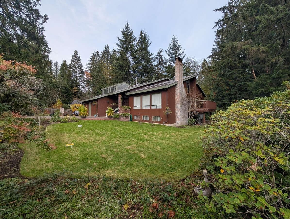 1498 Chamberlain Drive, North Vancouver, V7K 1P6 — photo 2