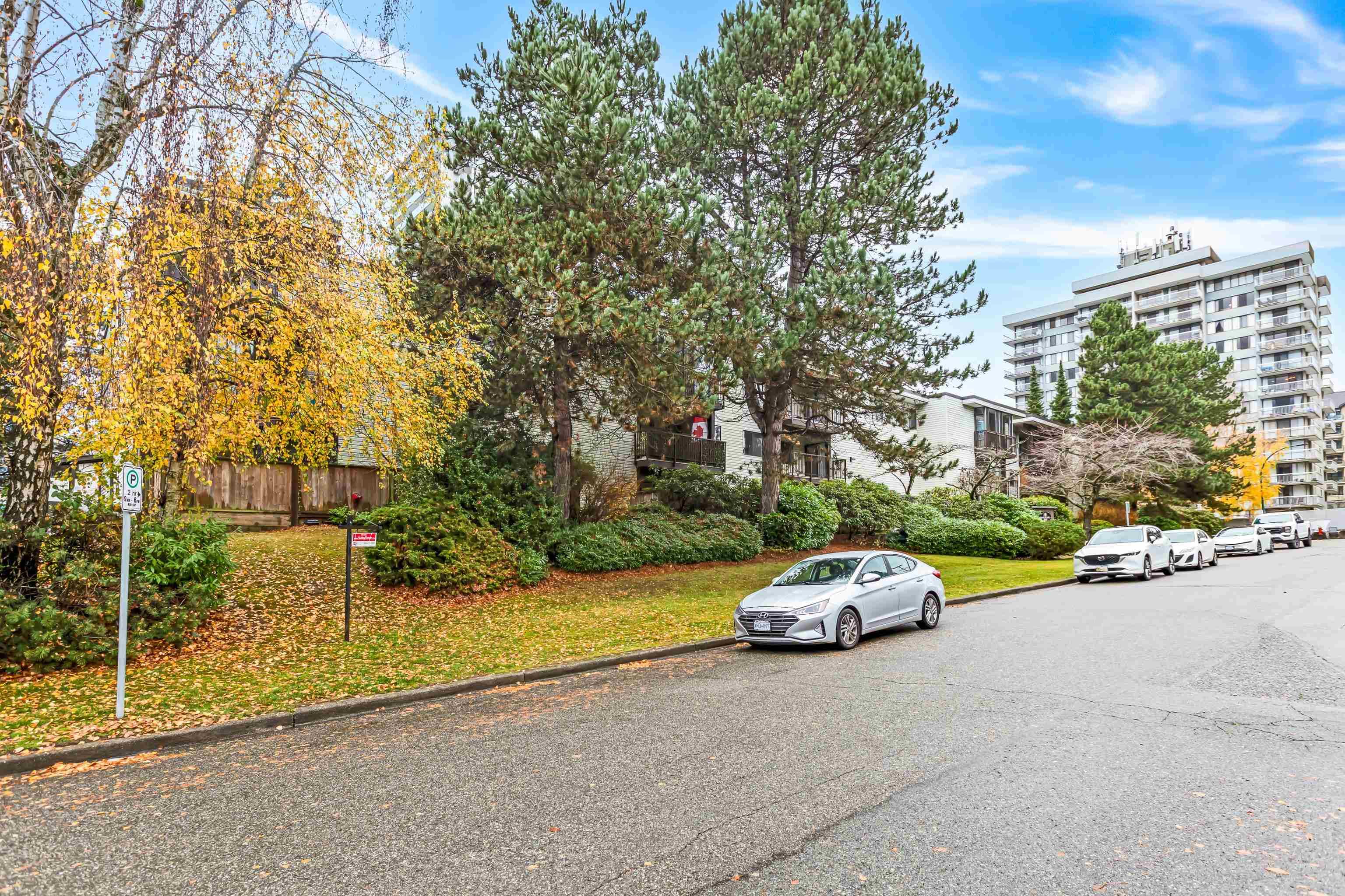 107 - 1555 Fir Street, White Rock, V4B 4B6 — photo 3