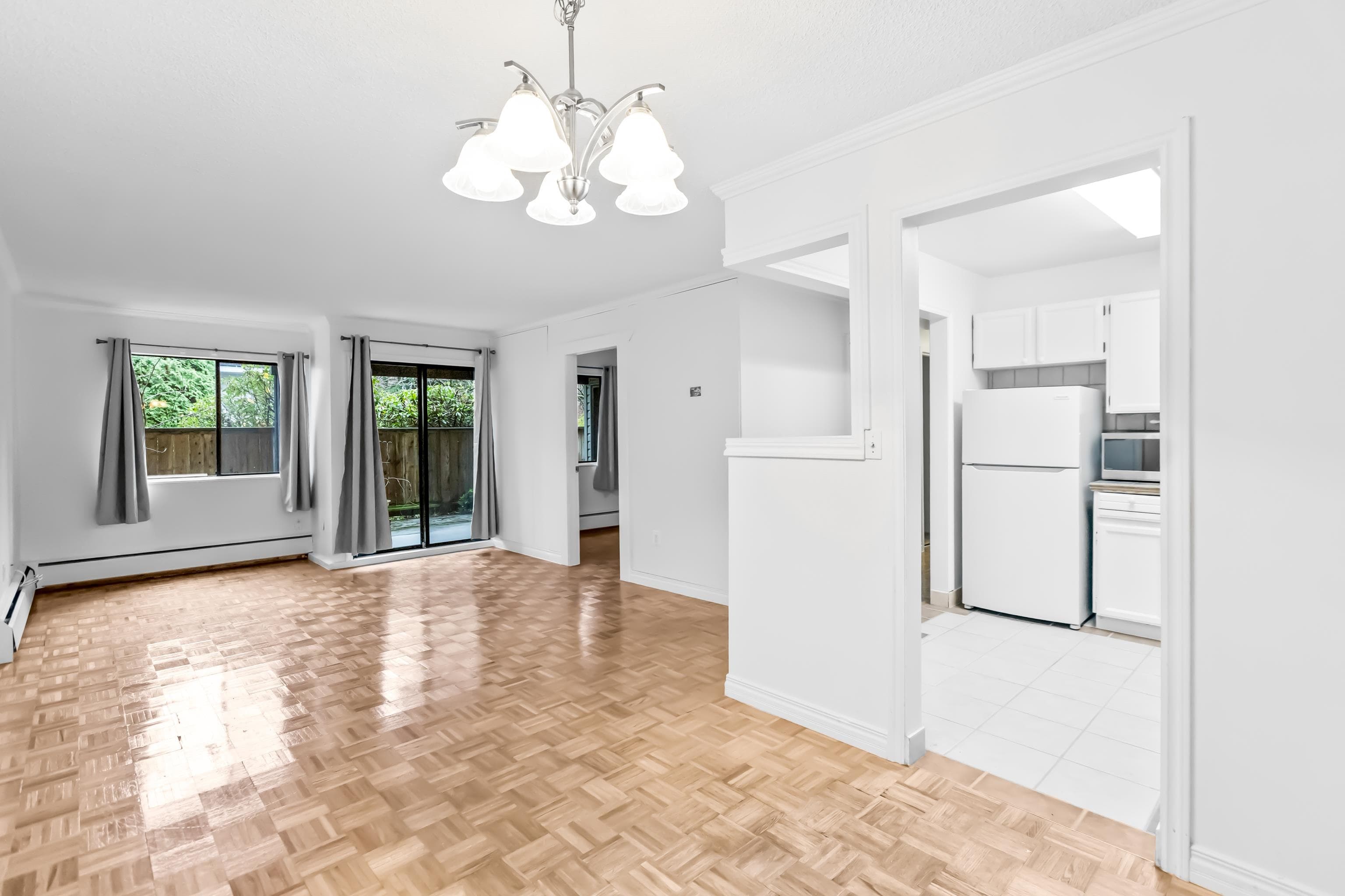 107 - 1555 Fir Street, White Rock, V4B 4B6 — photo 5