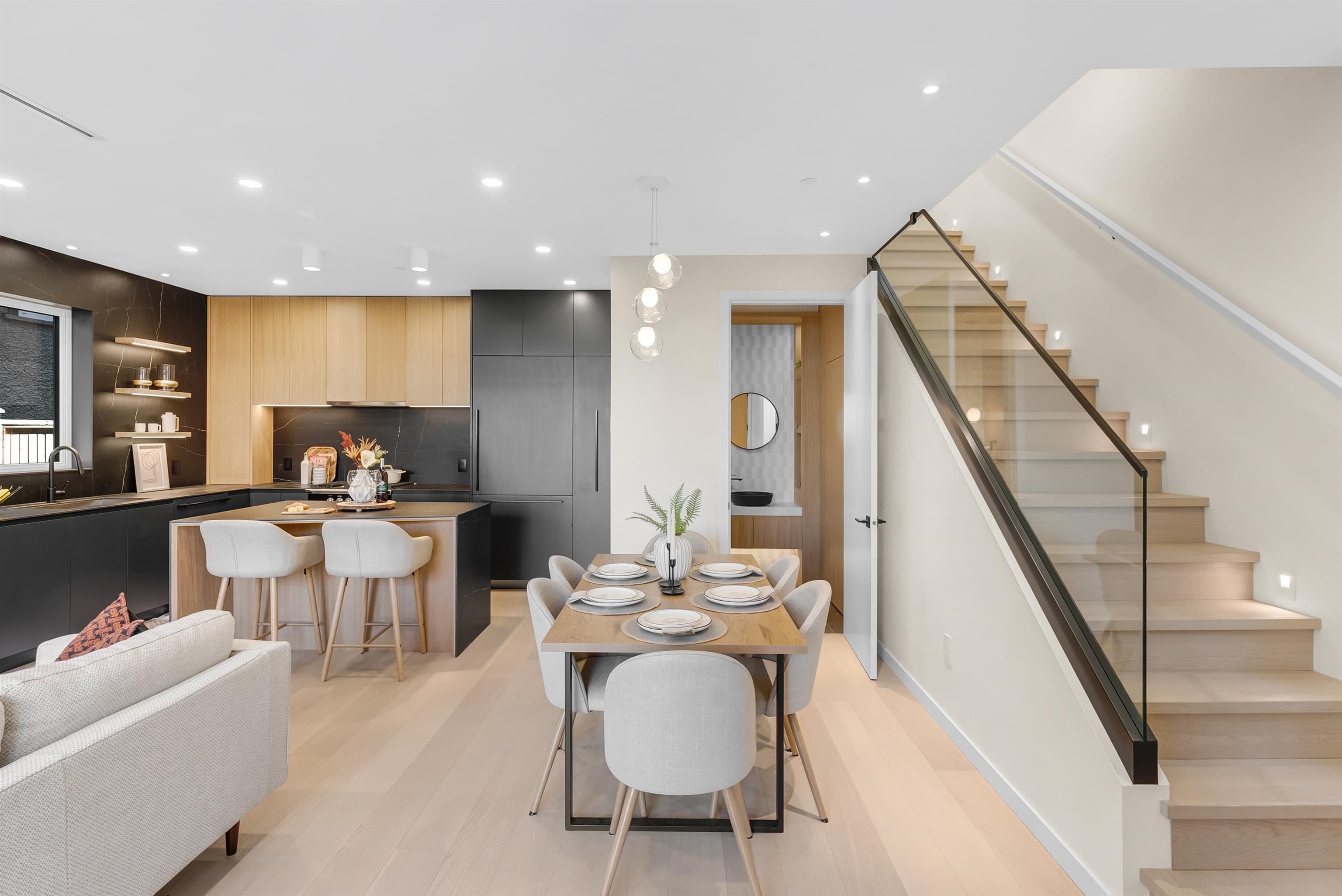2 - 2764 W 14th Avenue, Vancouver, V6K 2X2 — photo 2