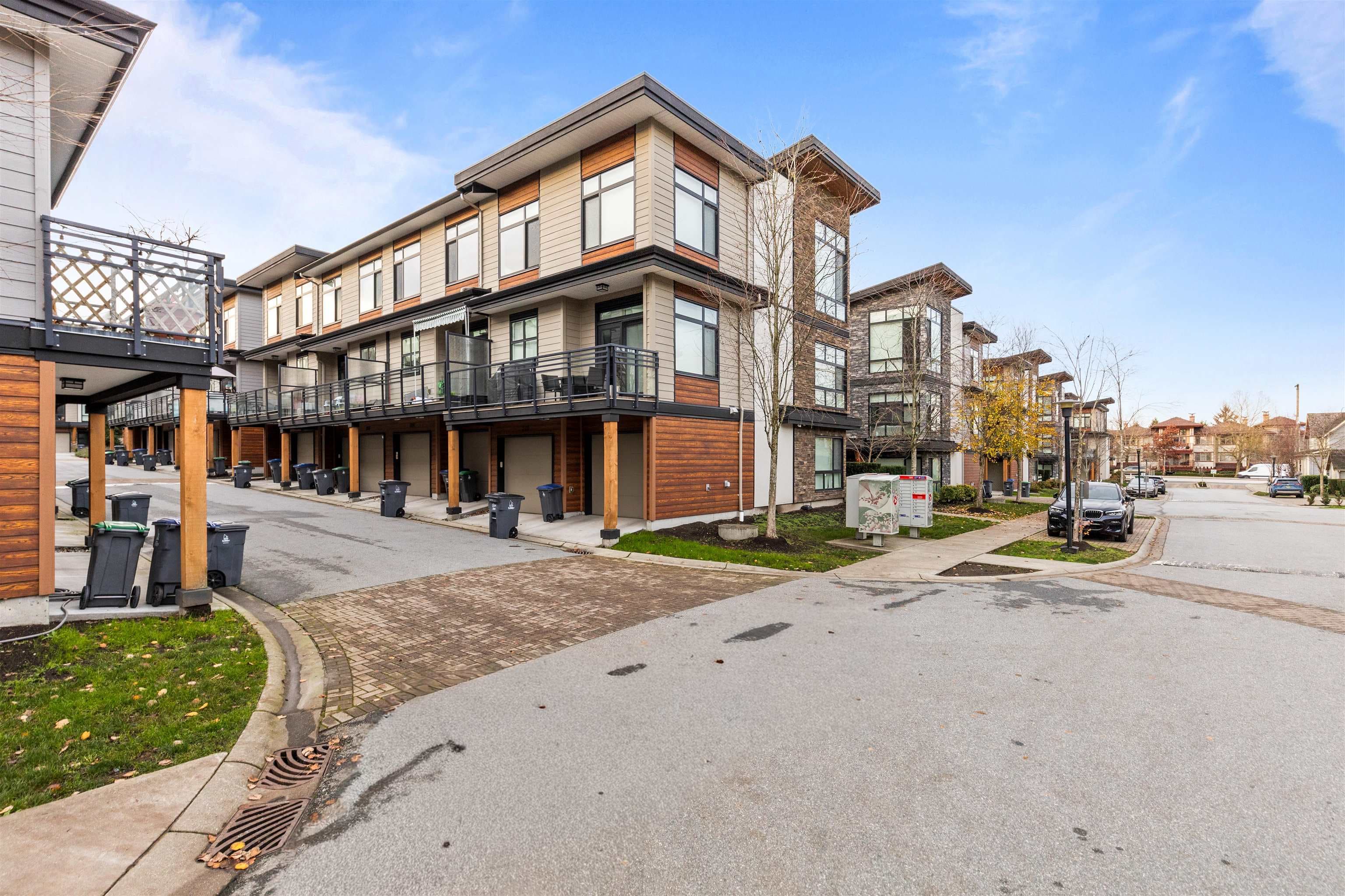 201 - 16488 64 Avenue, Surrey