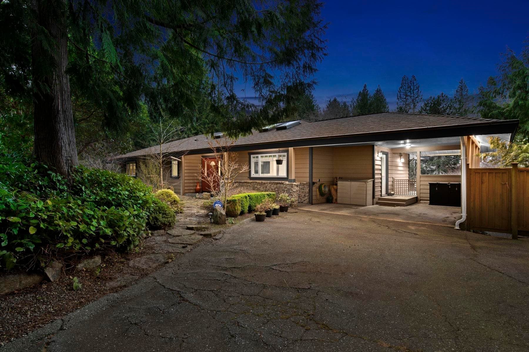 4641 Woodburn Road, West Vancouver