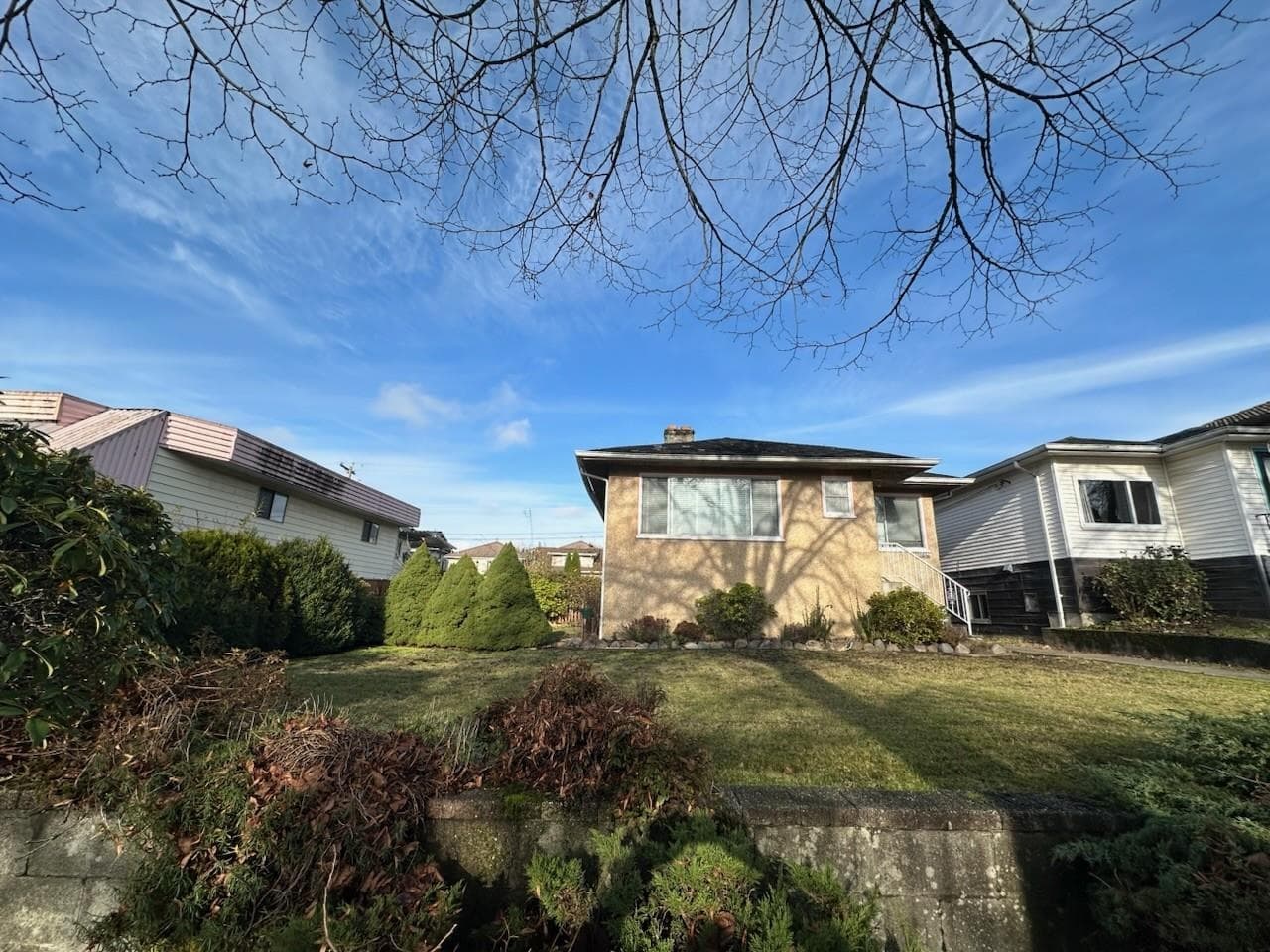 1641 E 37th Avenue, Vancouver, V5P 1E4 — photo 1