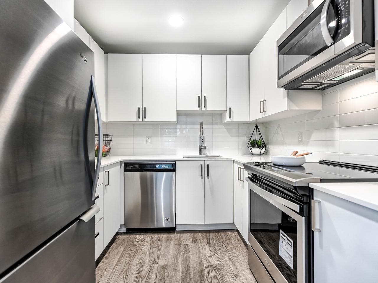 303 - 4625 Grange Street, Burnaby, V5H 1R1 — photo 4