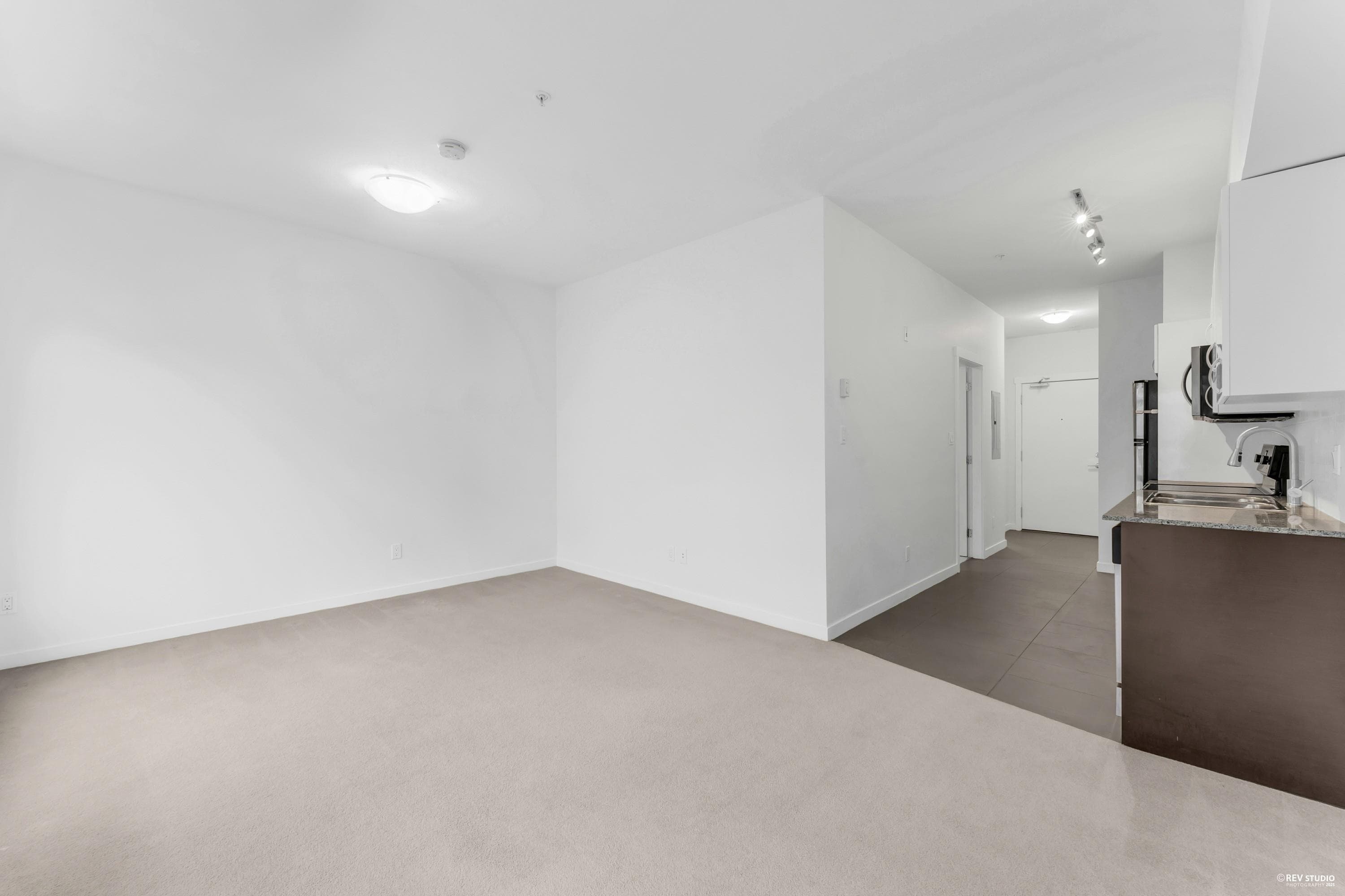 303 - 13728 108 Avenue, Surrey, V3T 0G2 — photo 5