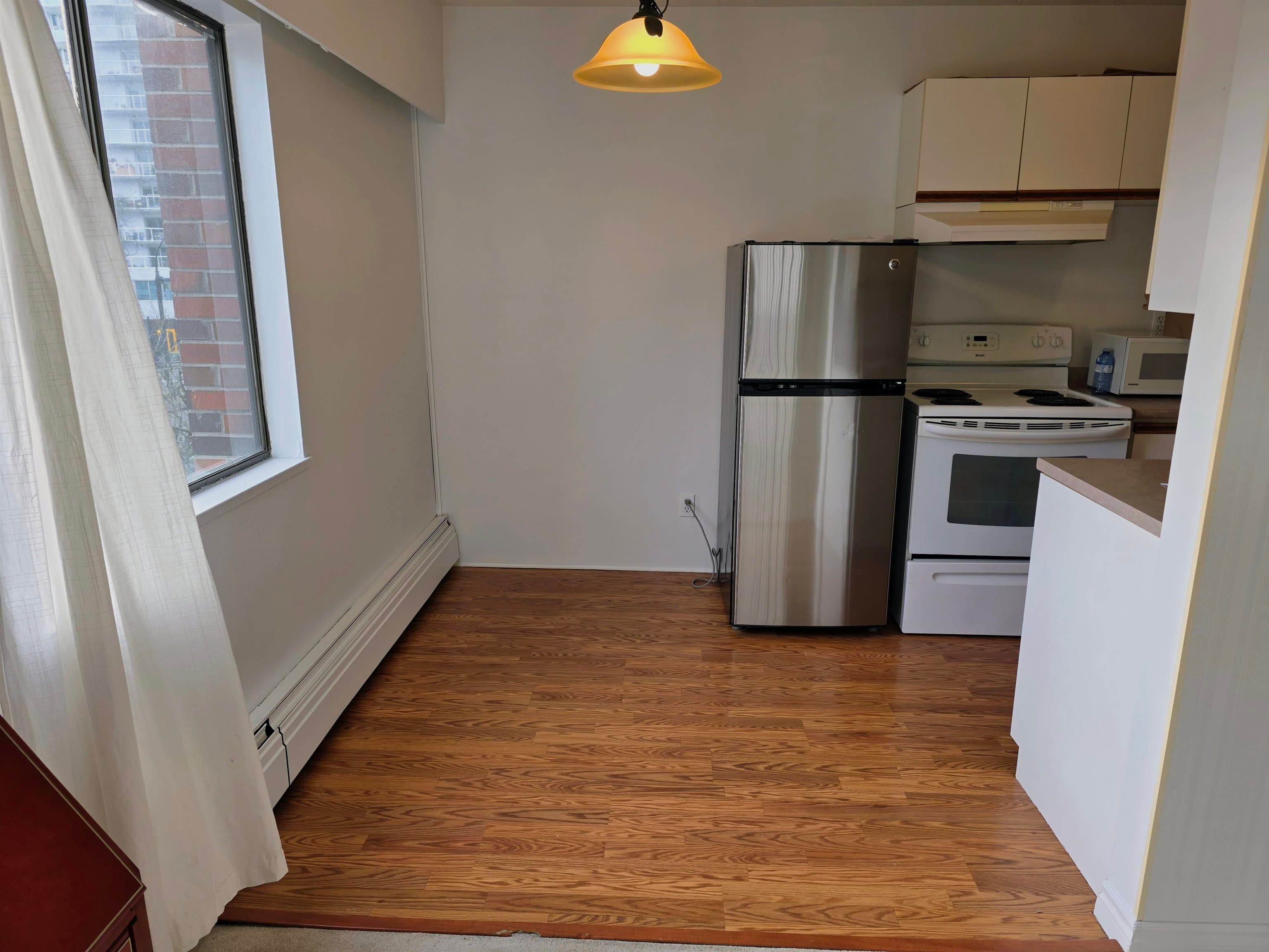 208 - 214 E 15th Street, North Vancouver, V7L 2R3 — photo 3