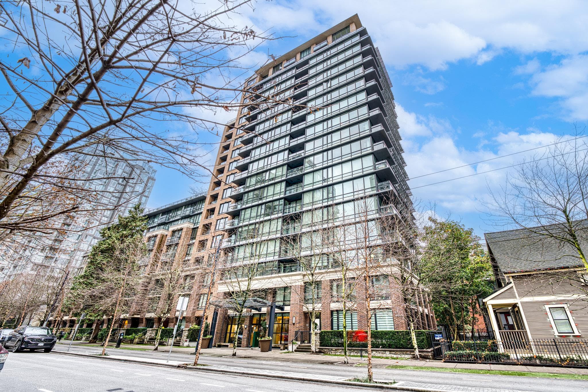 1807 - 1088 Richards Street, Vancouver, V6B 0J8 — photo 3