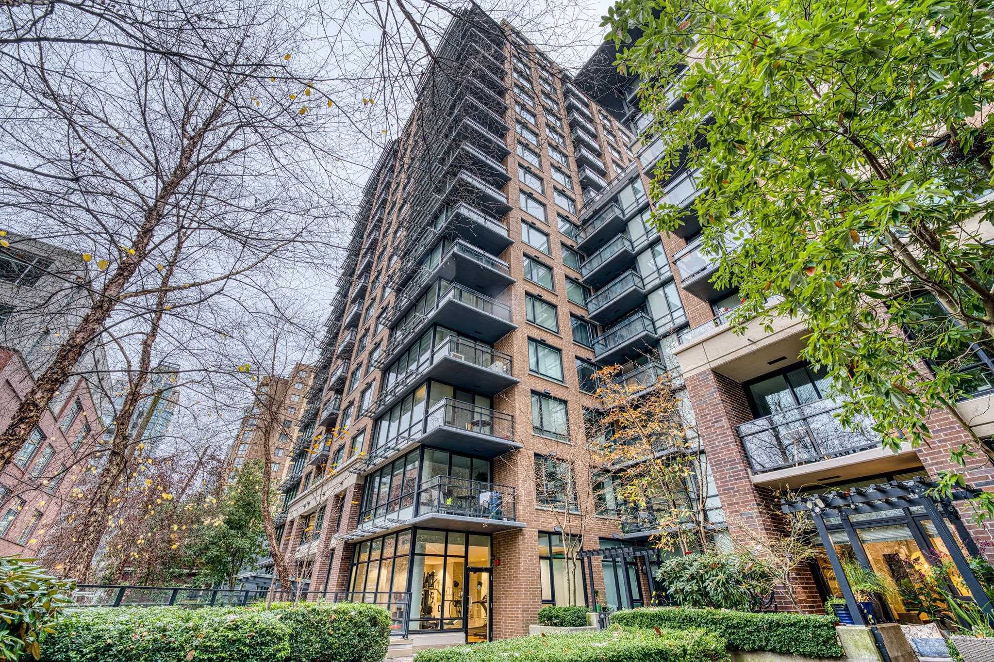 1807 - 1088 Richards Street, Vancouver, V6B 0J8 — photo 1