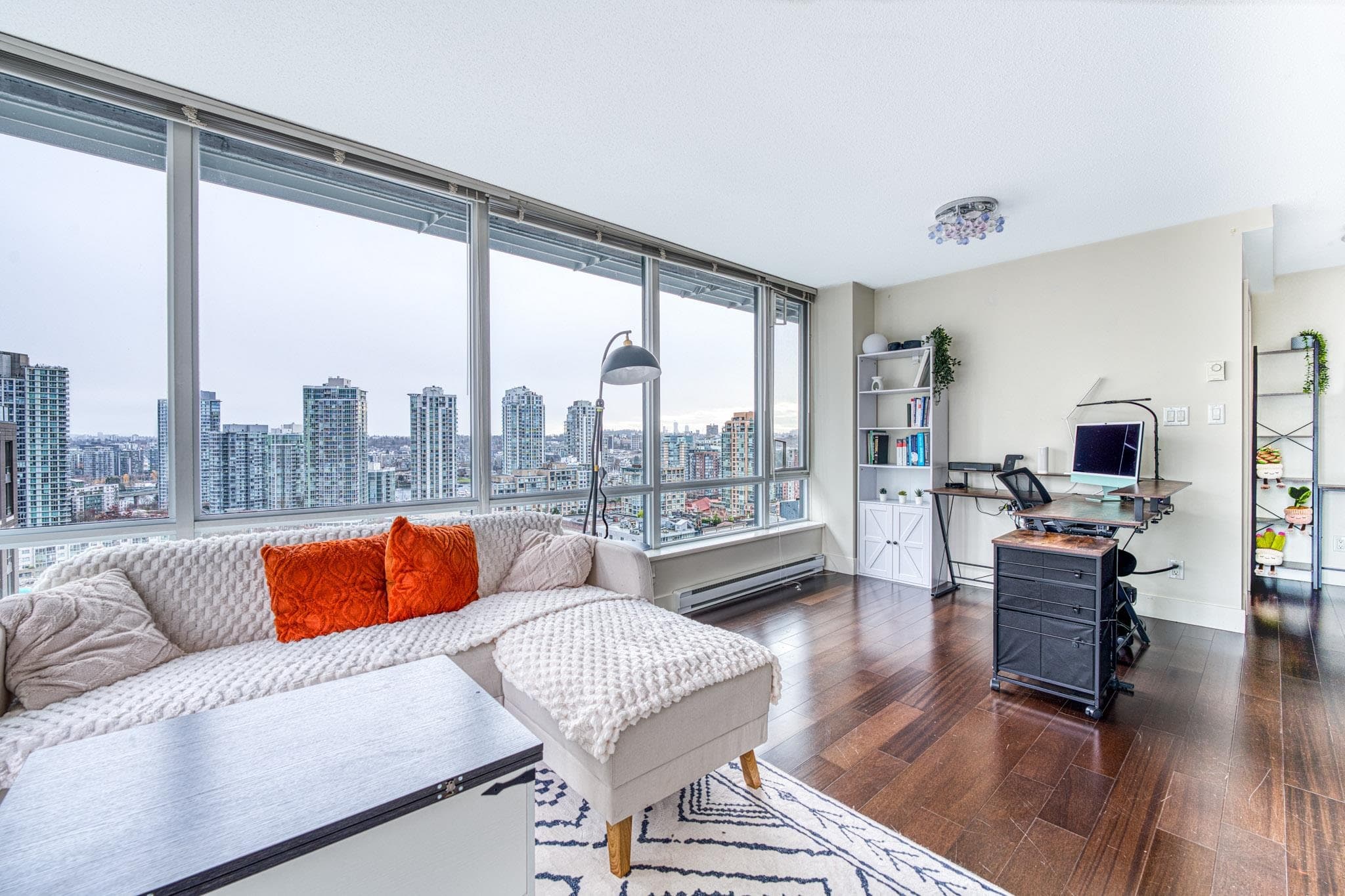 1807 - 1088 Richards Street, Vancouver, V6B 0J8 — photo 5