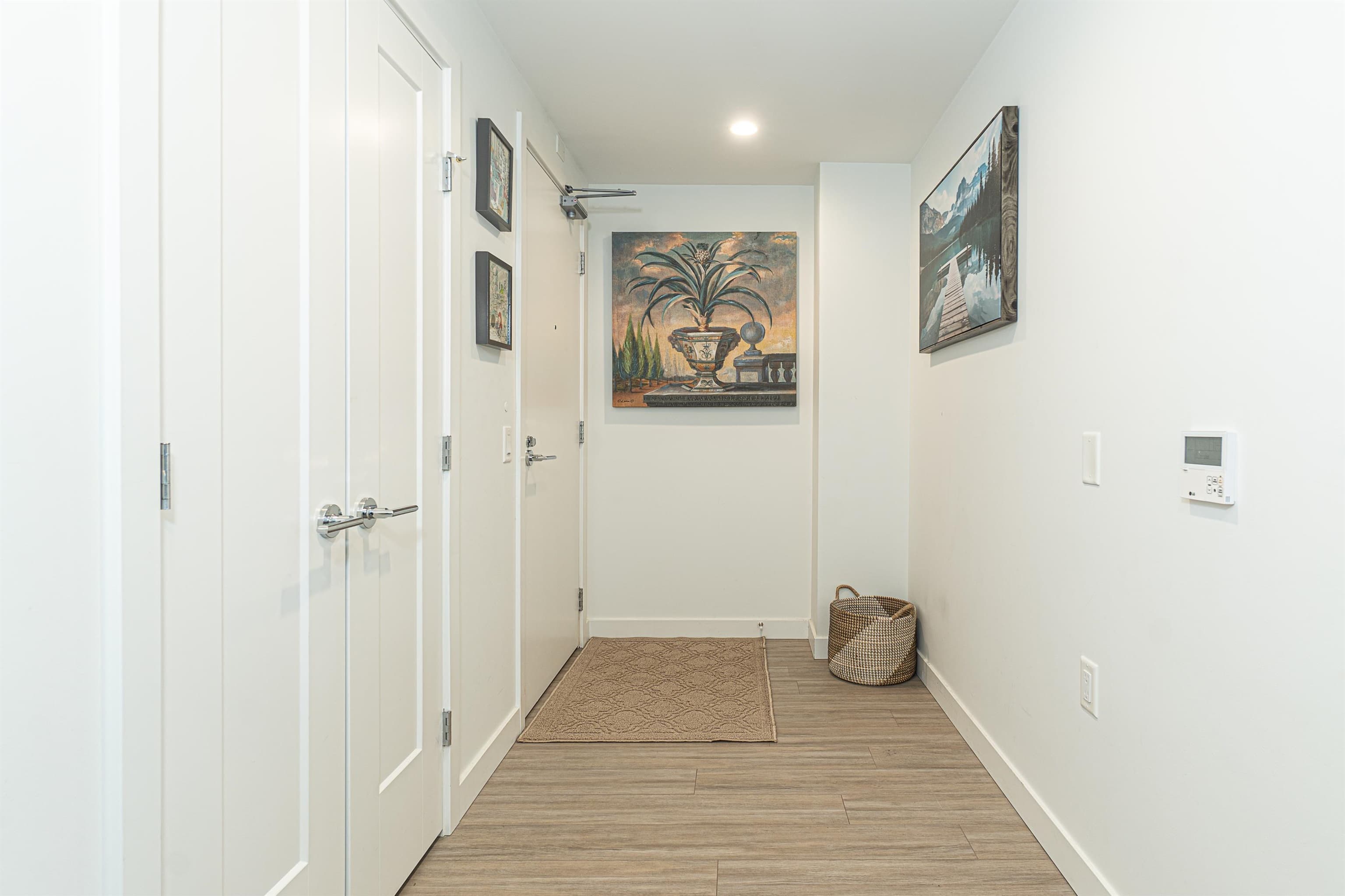 1607 - 2351 Beta Avenue, Burnaby, V5C 0M2 — photo 2