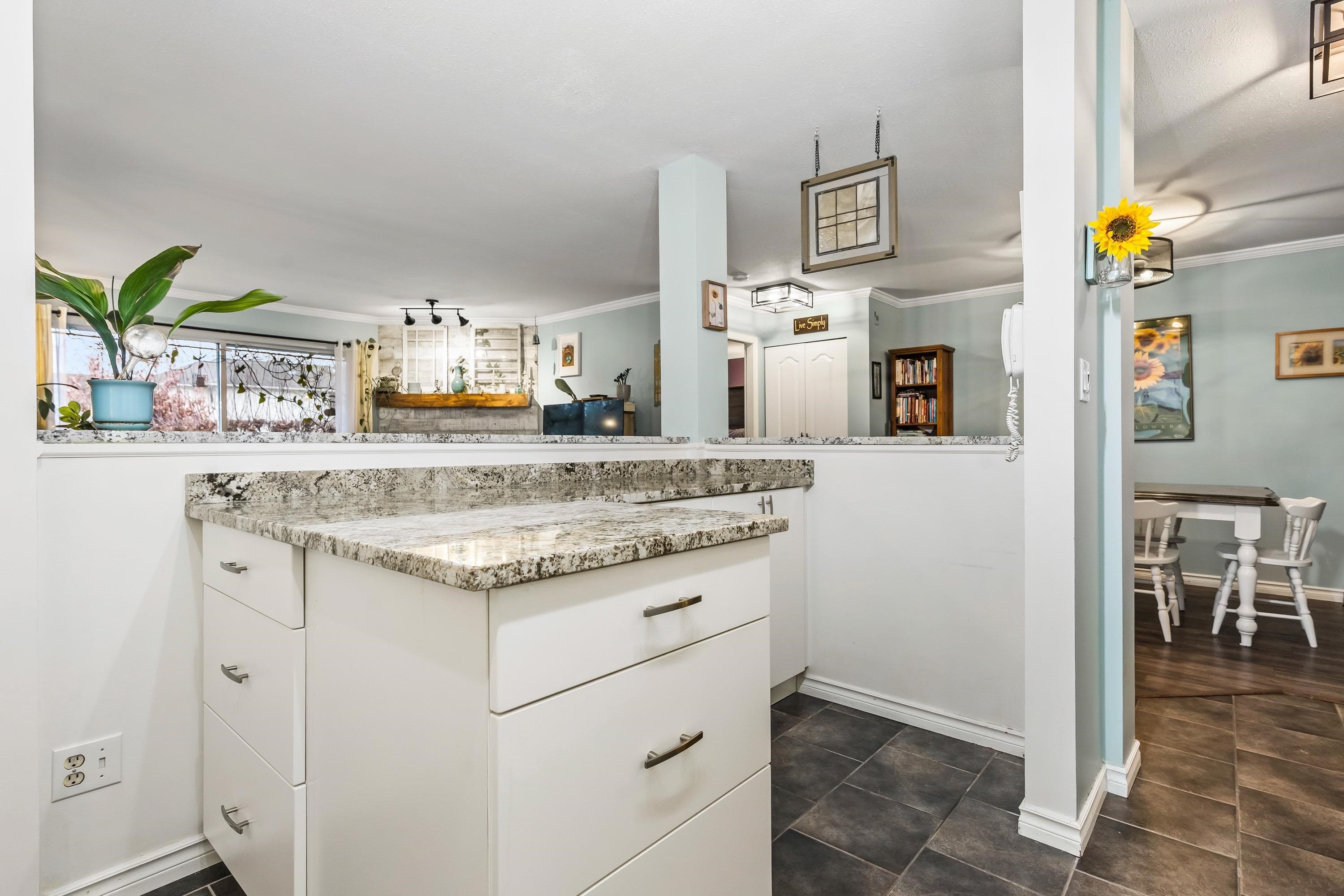 120 - 33175 Old Yale Road, Abbotsford, V2S 2J4 — photo 5