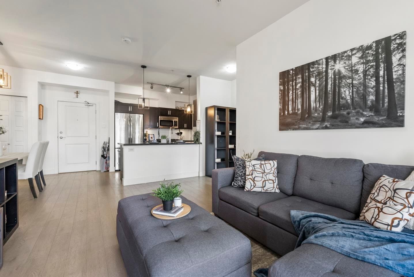 305 - 20062 Fraser Highway, Langley, V3A 0E6 — photo 4