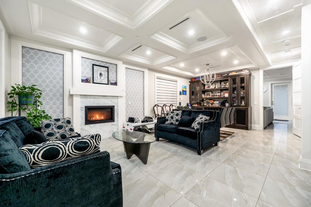 1176 E 60th Avenue, Vancouver, V5X 2A7 — photo 5