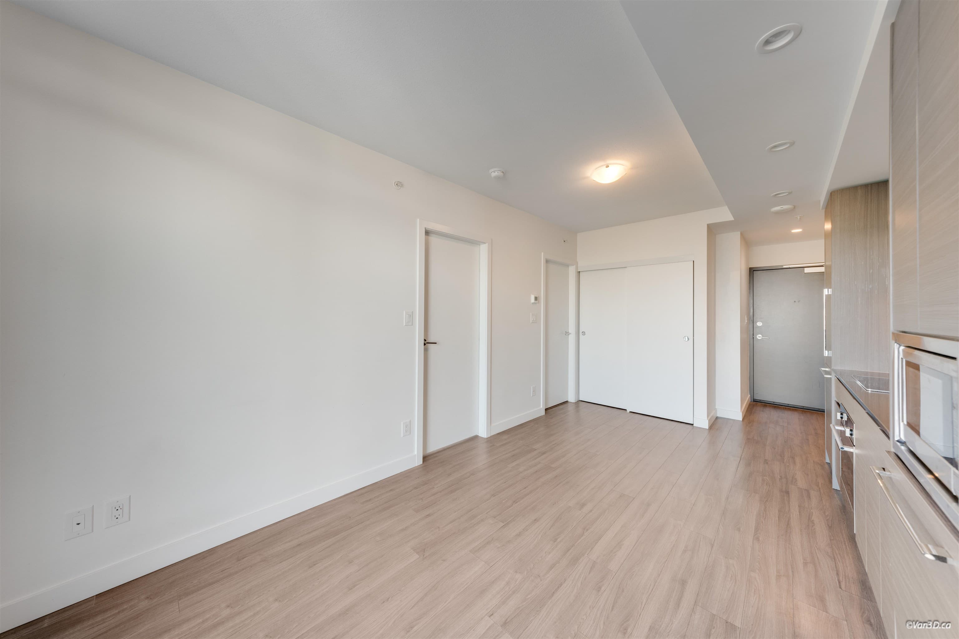 2806 - 13615 Fraser Highway, Surrey, V3T 0P7 — photo 5