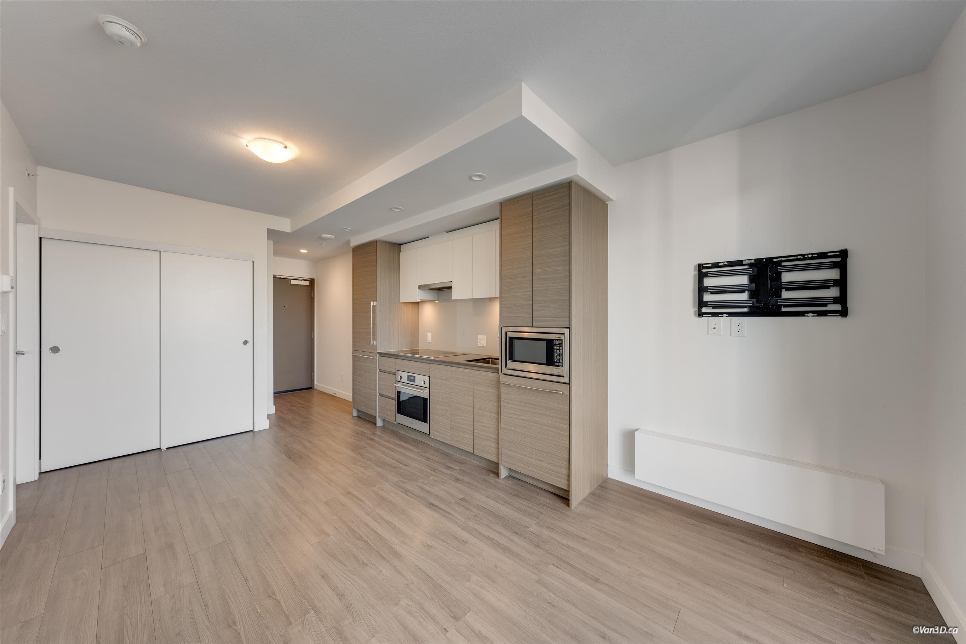 2806 - 13615 Fraser Highway, Surrey, V3T 0P7 — photo 4