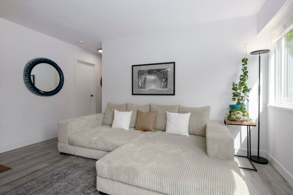 301 - 29 Nanaimo Street, Vancouver, V5L 4Z6 — photo 3