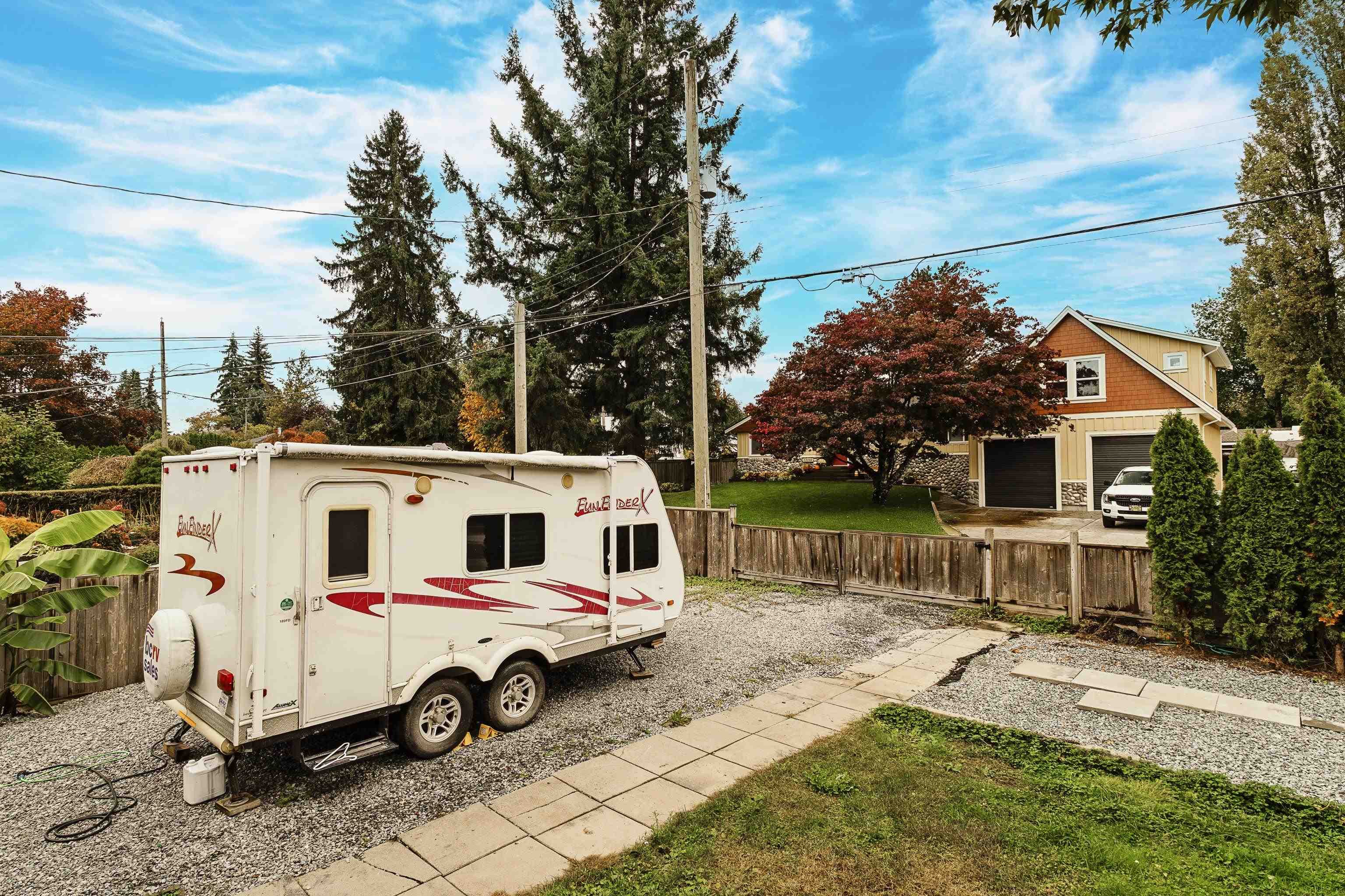 12250 218 Street, Maple Ridge, V2X 5M5 — photo 3