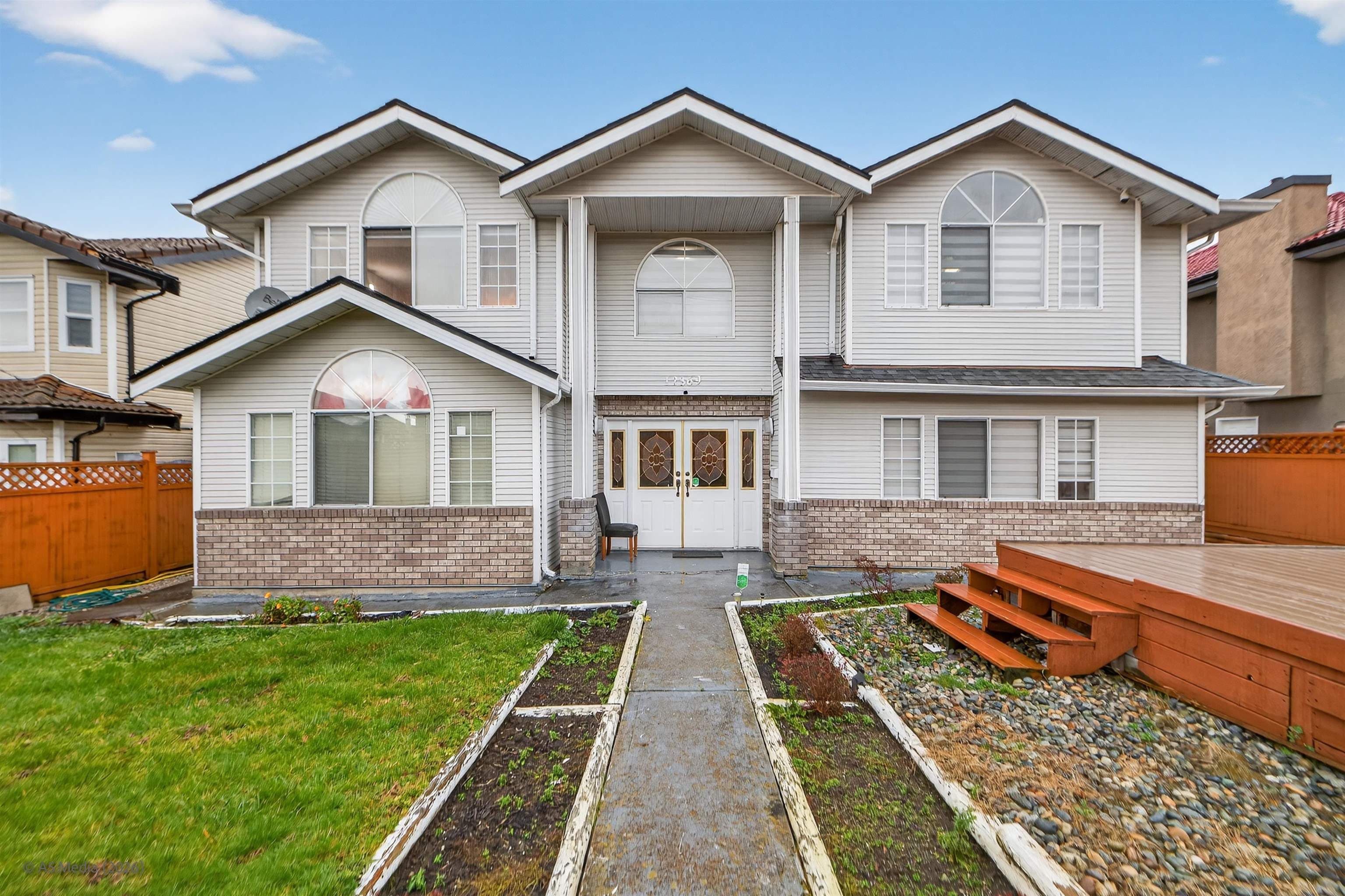 12369 64 Avenue, Surrey