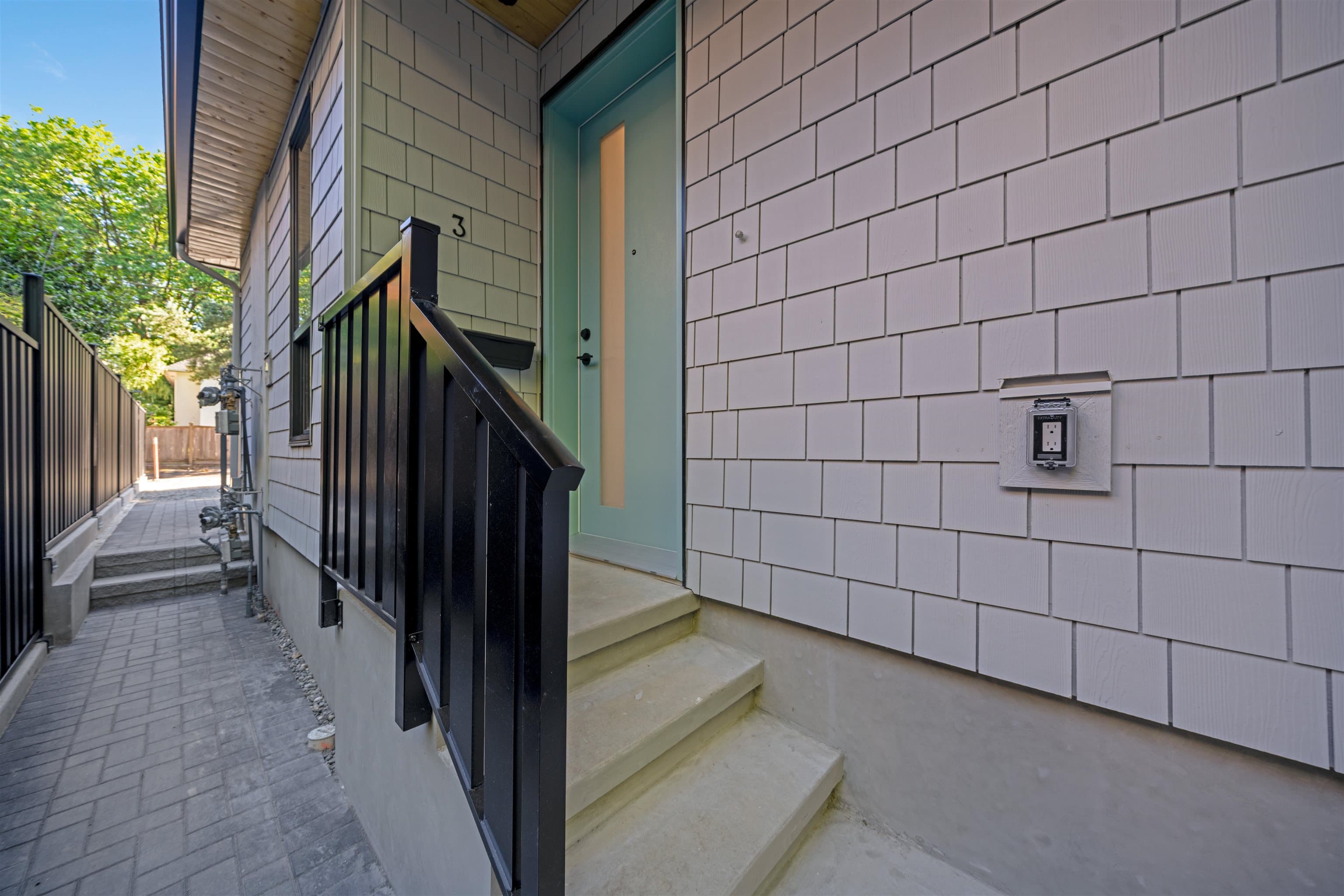 4 - 3836 W 8th Avenue, Vancouver, V6R 1Z4 — photo 2