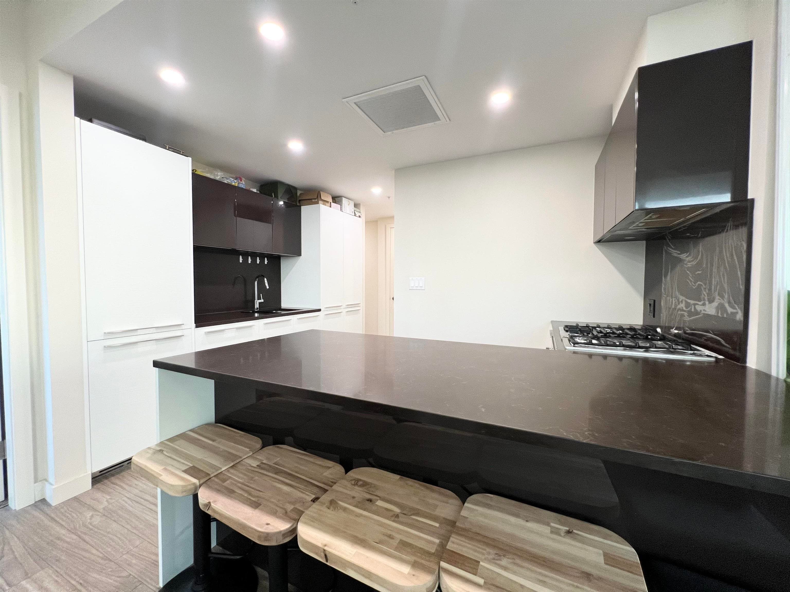 1006 - 6383 Mckay Avenue, Burnaby, V5H 0H8 — photo 4
