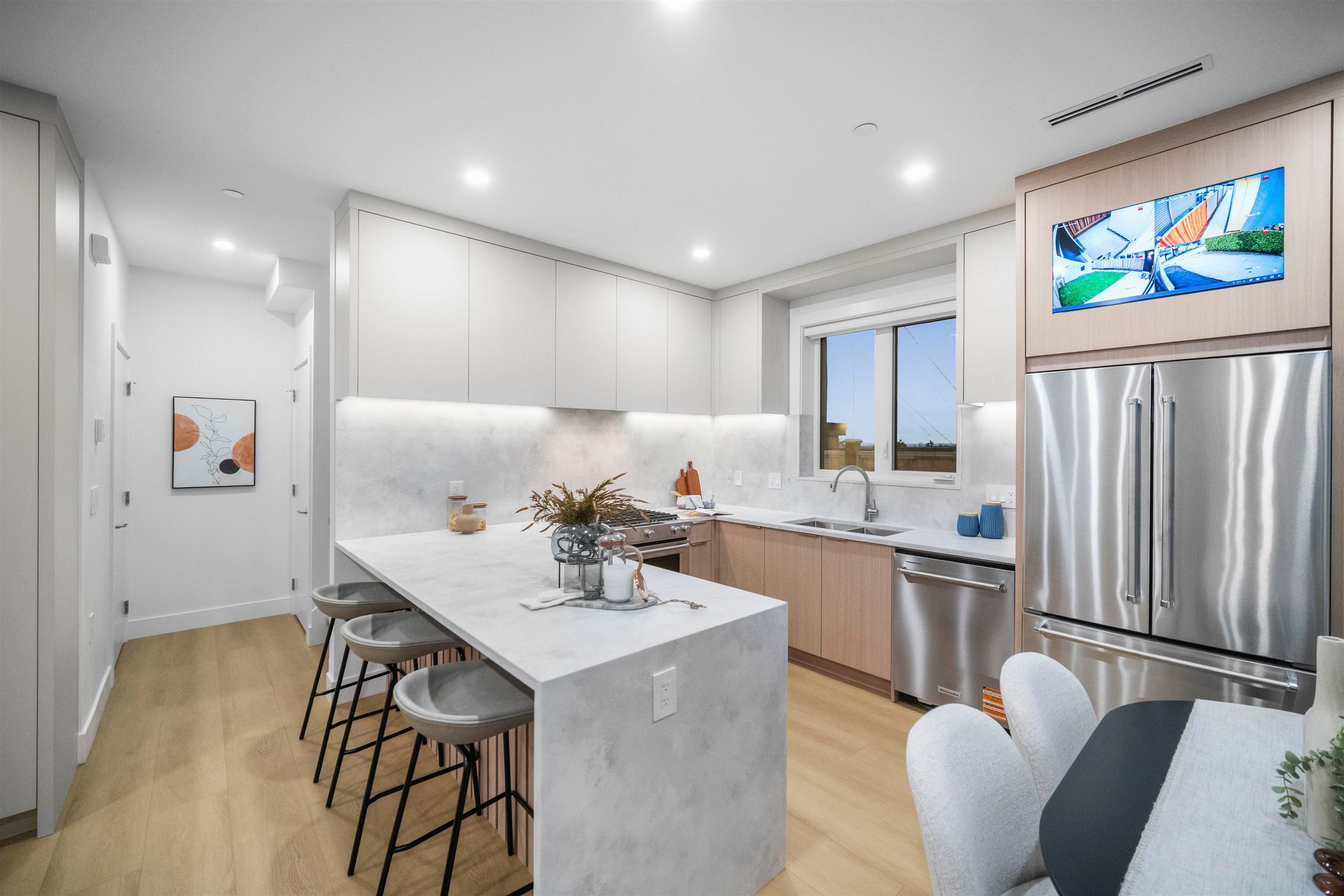 2 - 3623 Triumph Street, Vancouver, V5K 1V4 — photo 5