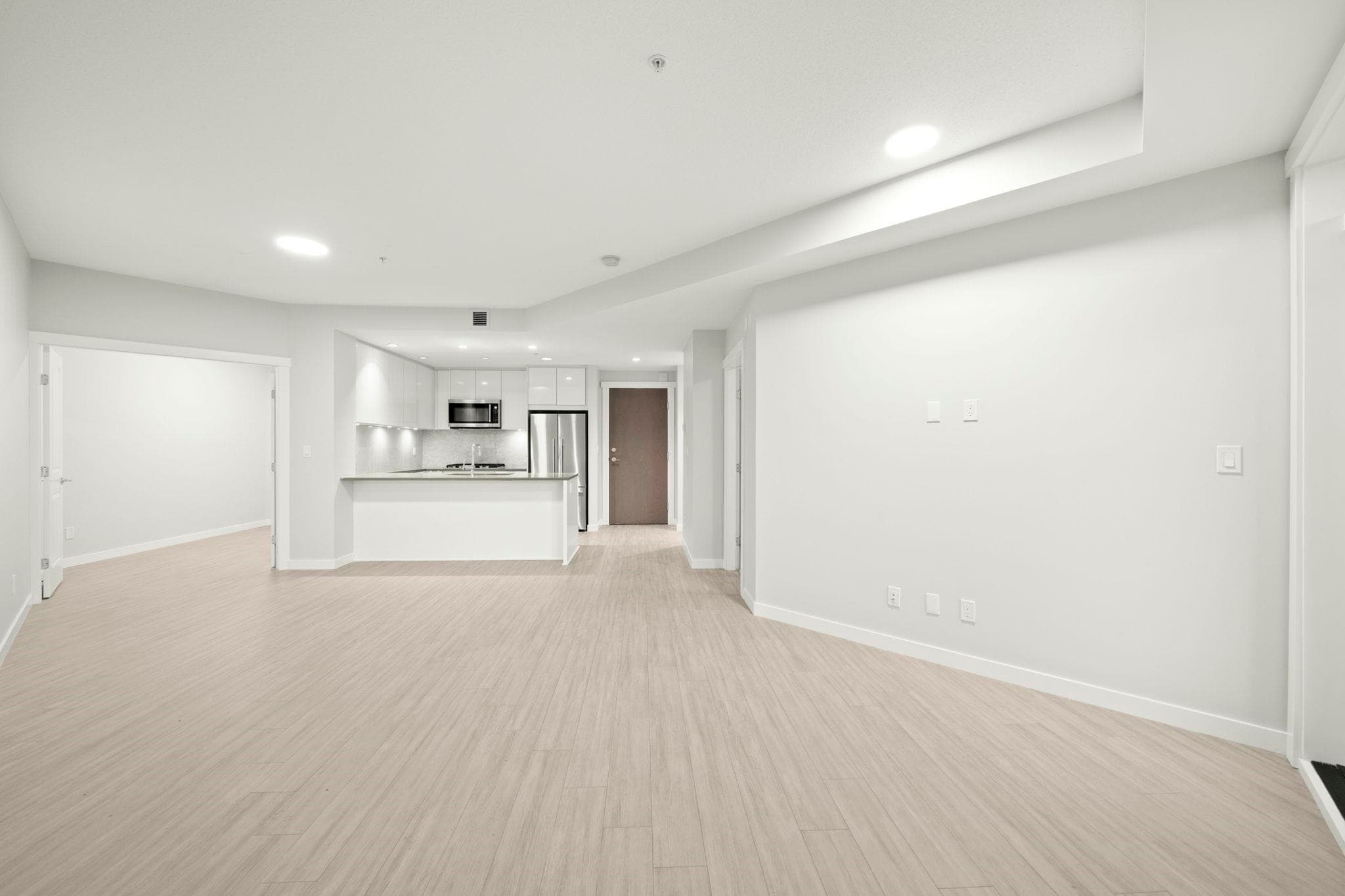 301 - 2632 Library Lane, North Vancouver, V7J 0B8 — photo 5