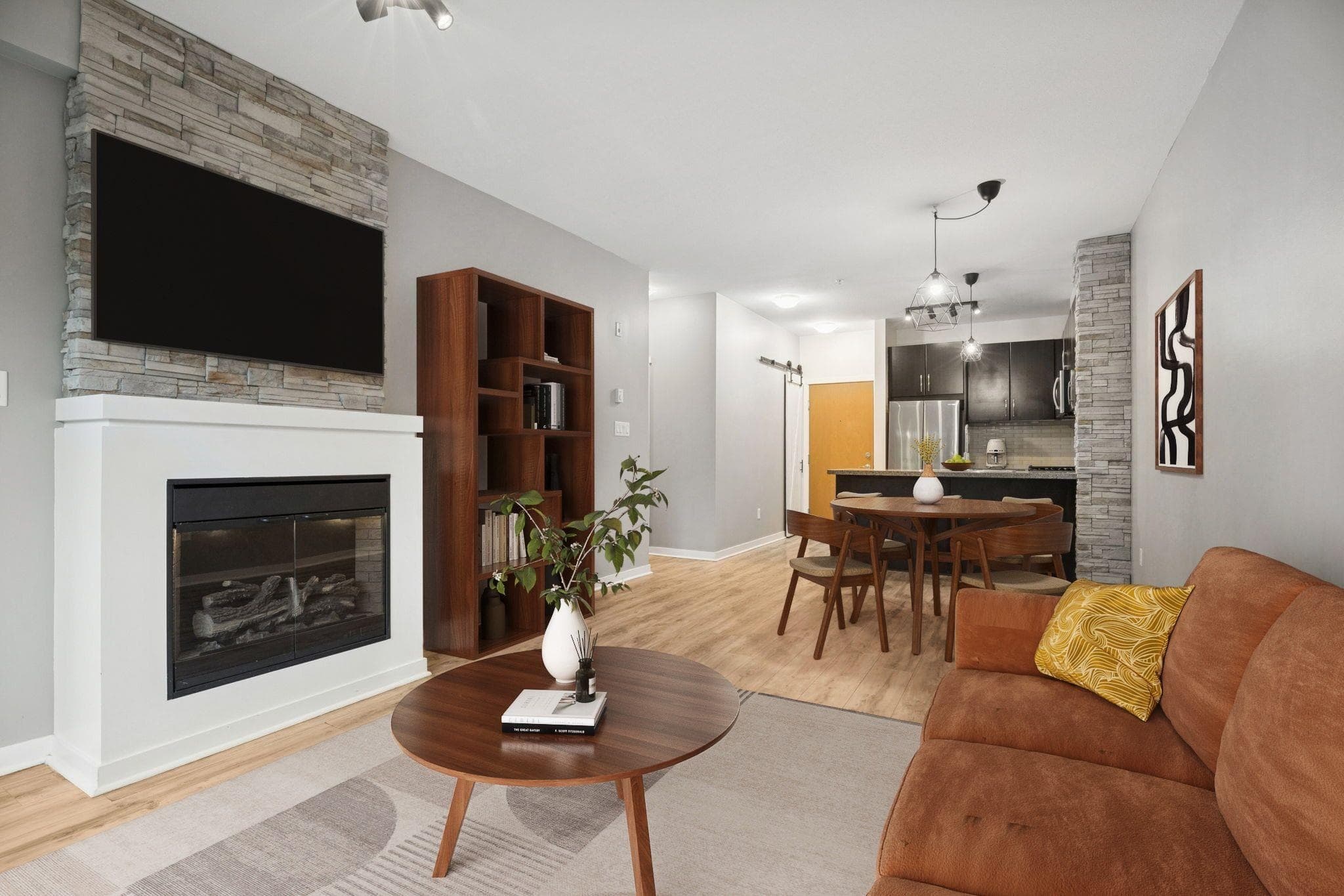 103 - 701 Klahanie Drive, Port Moody, V3H 5C6 — photo 1