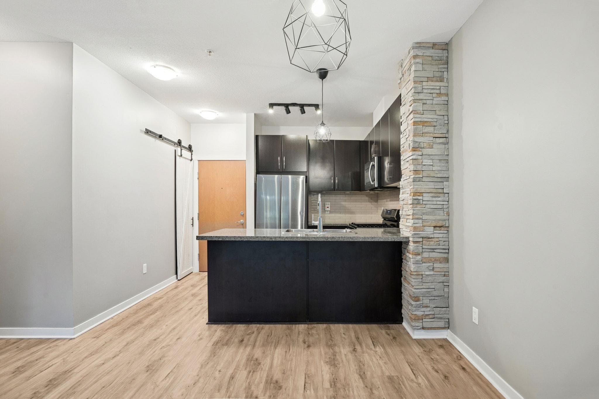 103 - 701 Klahanie Drive, Port Moody, V3H 5C6 — photo 5
