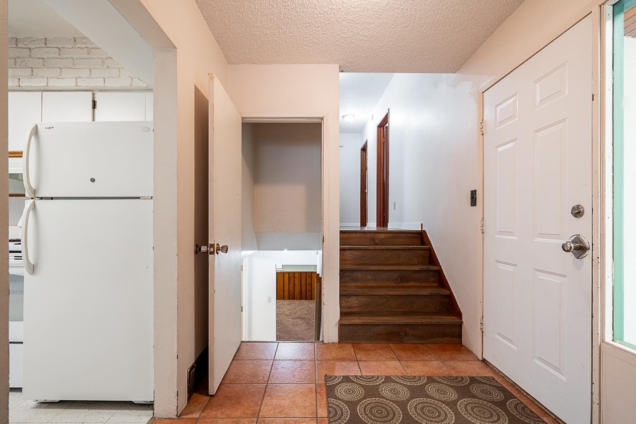 3826 Wellington Street, Port Coquitlam, V3B 3Z2 — photo 4