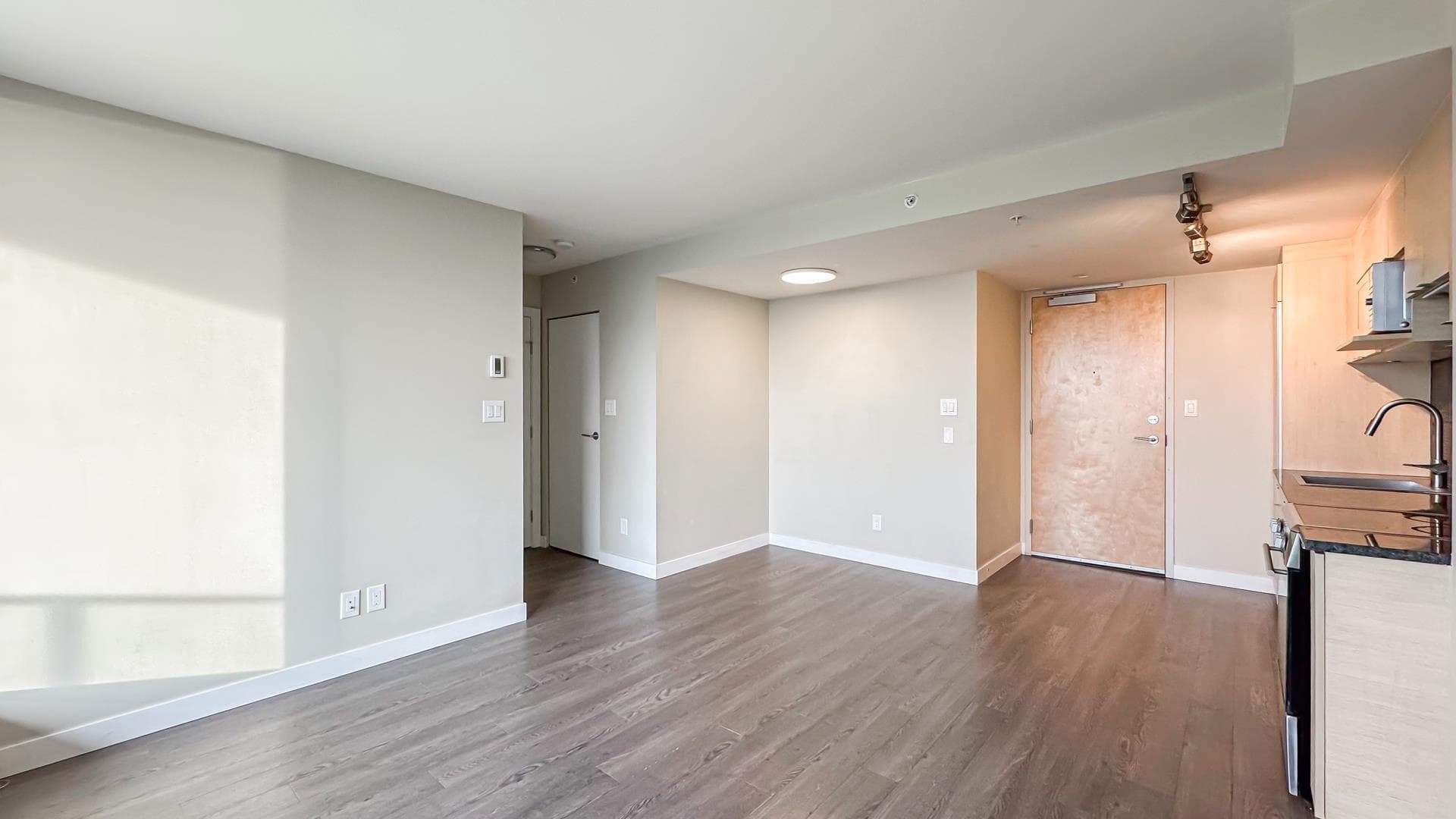 3504 - 488 SW Marine Drive, Vancouver, V5X 0C6 — photo 4