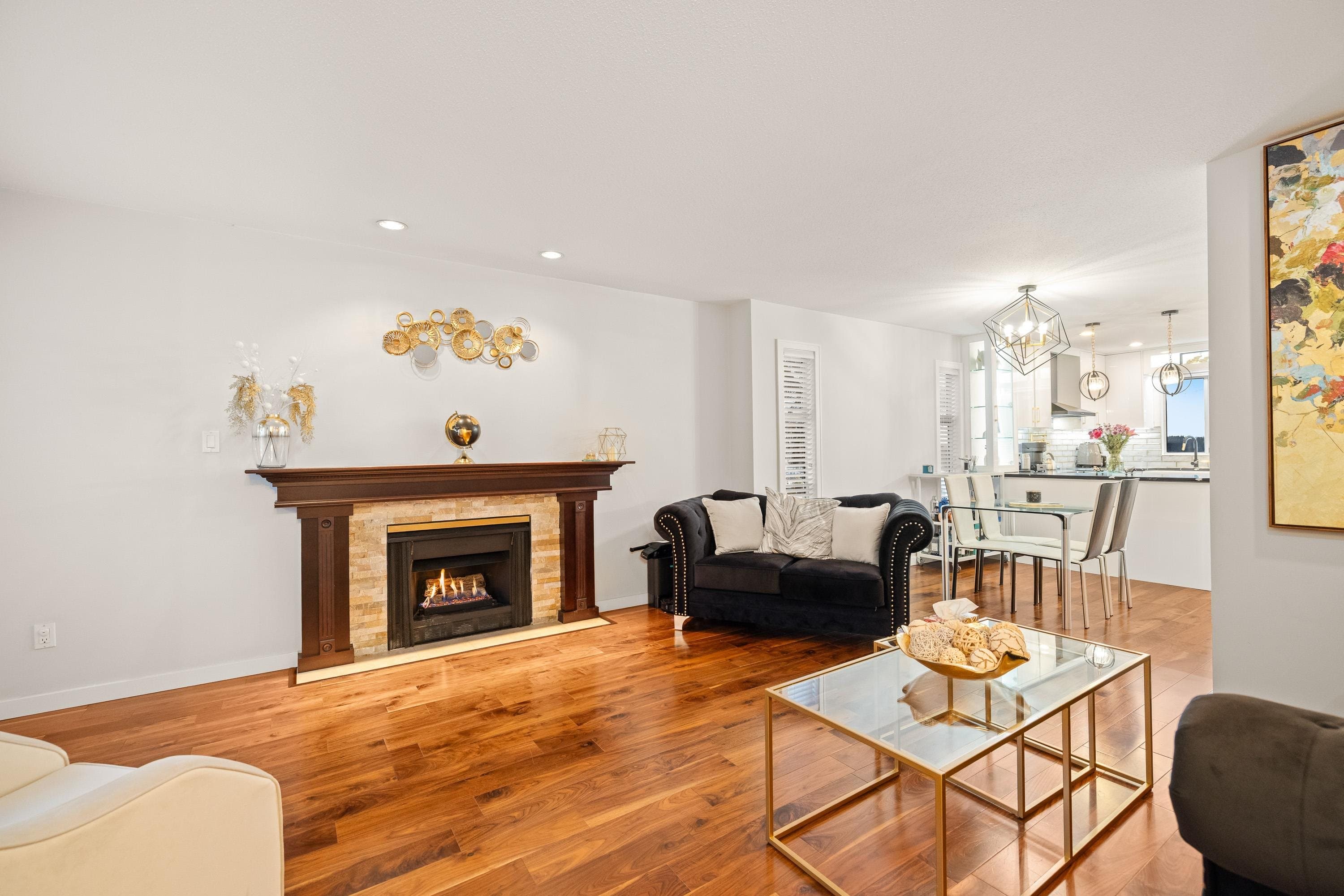 187 Warrick Street, Coquitlam, V3K 6C1 — photo 3