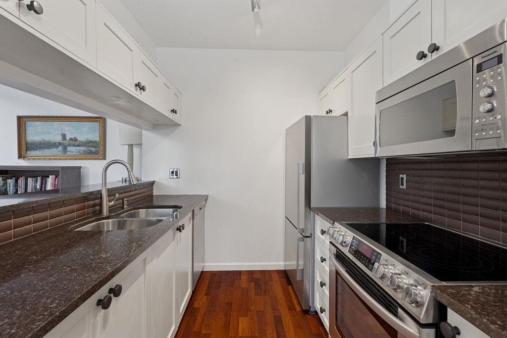 308 - 1928 Nelson Street, Vancouver, V6G 1N2 — photo 5
